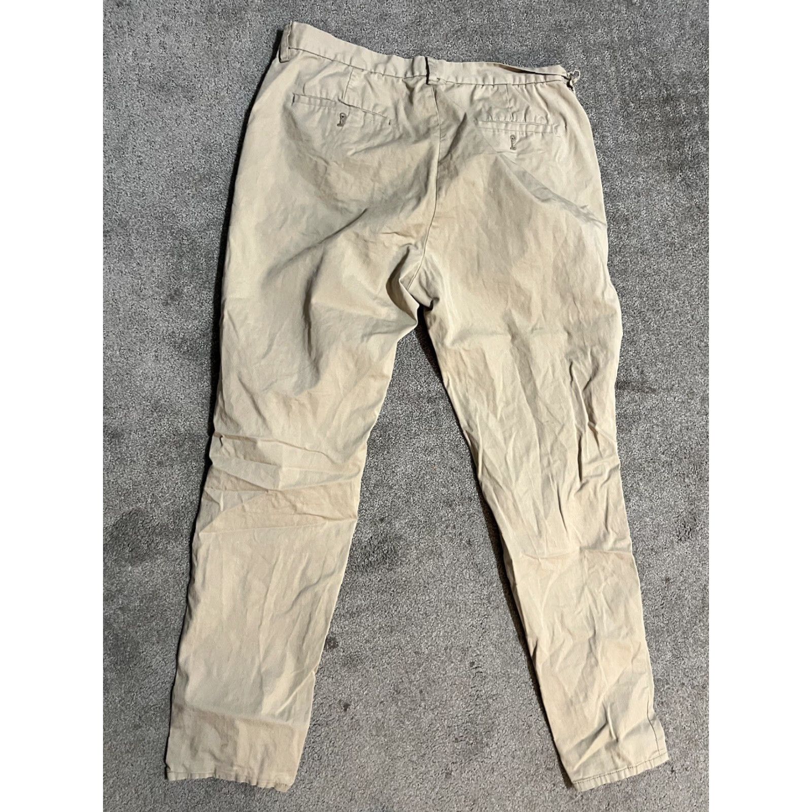 H&M H&M Men's Slim Fit Chino Pants Beige Flat Front 33R Slim Waist 33 Inseam 30 Regular Size Pants Men Shirt? Size US 33 - 3 Thumbnail