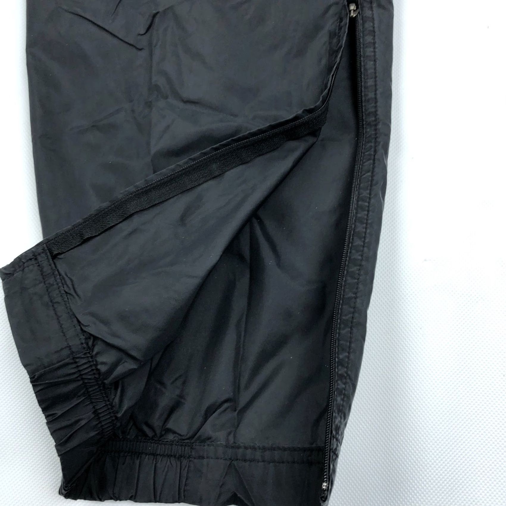 Nike Nike Track Pants Mens M Nylon Black Vintage Warm Up Gym Class Track Pants Mens Regular Width Straight Y2K Sports Vintage Gym Size US 31 - 6 Thumbnail