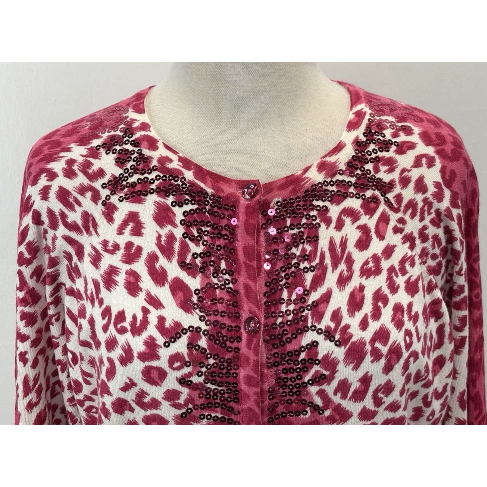 Quacker Factory VINTAGE Quacker Factory Cardigan Shirt Women Medium Pink Animal Print Sequins Knit MAXIMALIST 90s Theme Mens/Womens Size M / US 6-8 / IT 42-44 - 5 Thumbnail