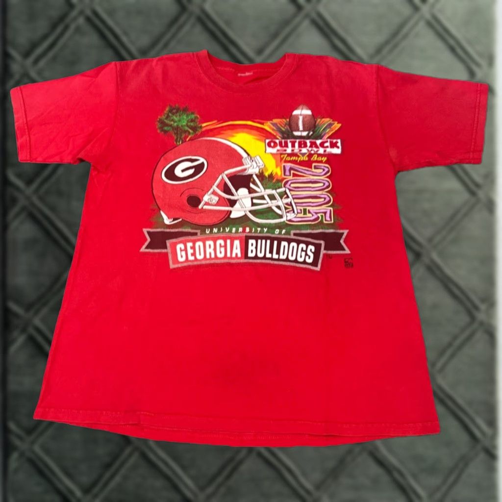 NCAA VINTAGE Georgia Bulldogs Football T-Shirt Outback Bowl 2005 Red L Men Mens Size US L / EU 52-54 / 3 - 1 Thumbnail