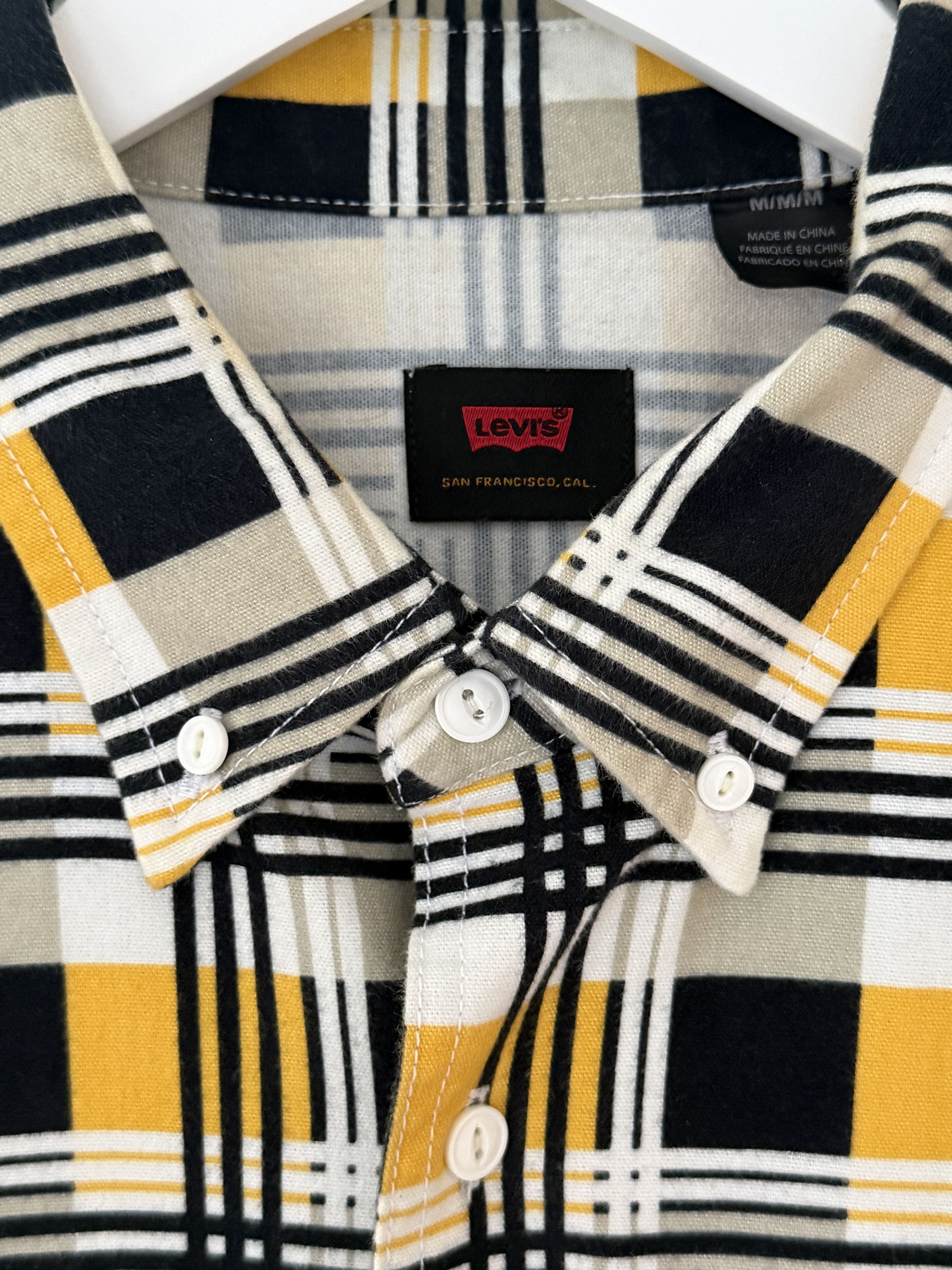 Levi's Oversized printed skate shirt in black/yellow plaid (size M) Size US M / EU 48-50 / 2 - 5 Thumbnail
