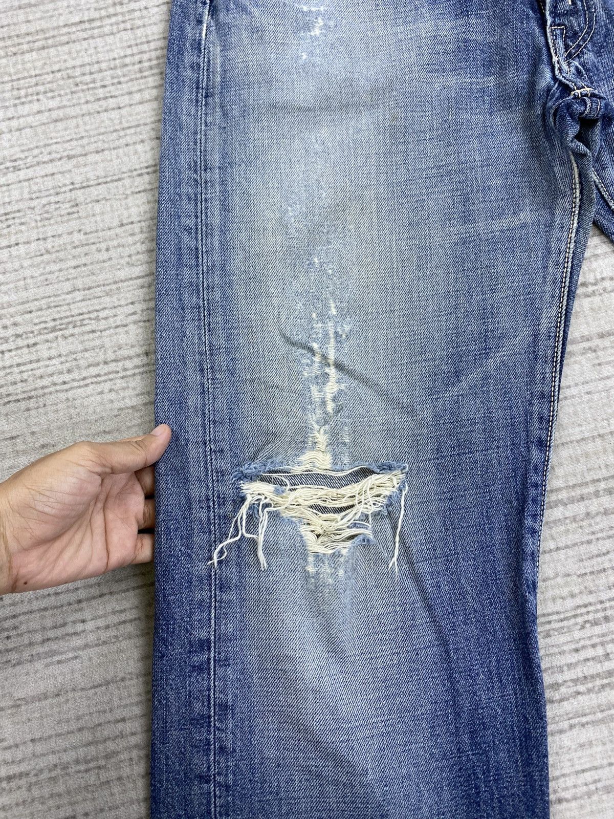 Avirex Vintage Avirex Distressed Denim Jeans Size US 28 / EU 44 - 11 Thumbnail