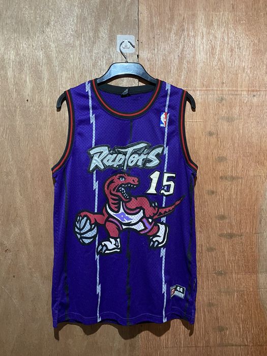 Vintage toronto raptors sales jersey