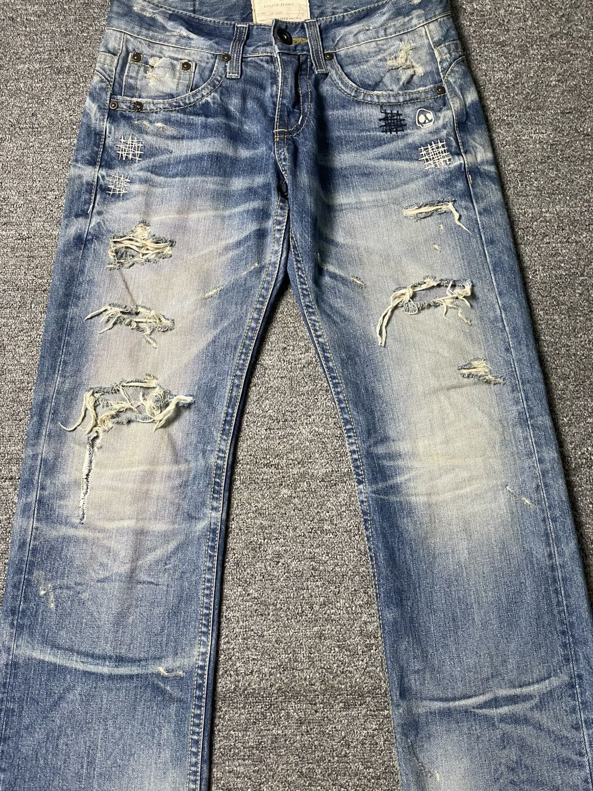 Japanese Brand Vintage LOLITA Distressed Denim Ripped Jeans (94) Size US 29 - 2 Thumbnail