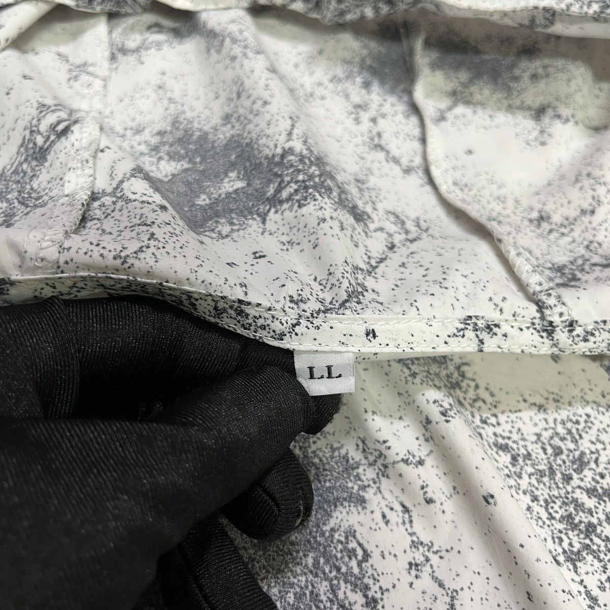GU × Japanese Brand Graphic Print Windbreaker Jacket Size US M / EU 48-50 / 2 - 6 Thumbnail