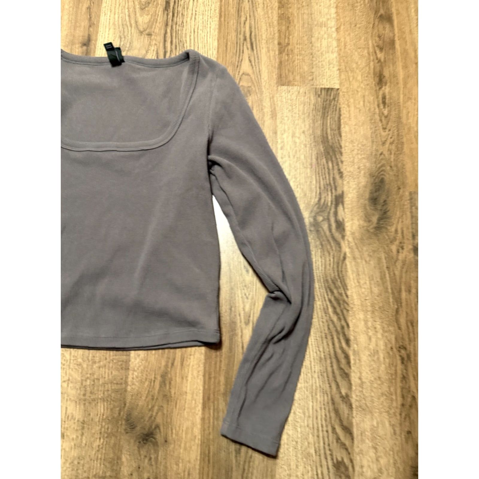 Vintage Wild Fable Shirt Women's Small Gray Long Sleeve Crop Top Scoop Neck Size S / US 4 / IT 40 - 4 Thumbnail