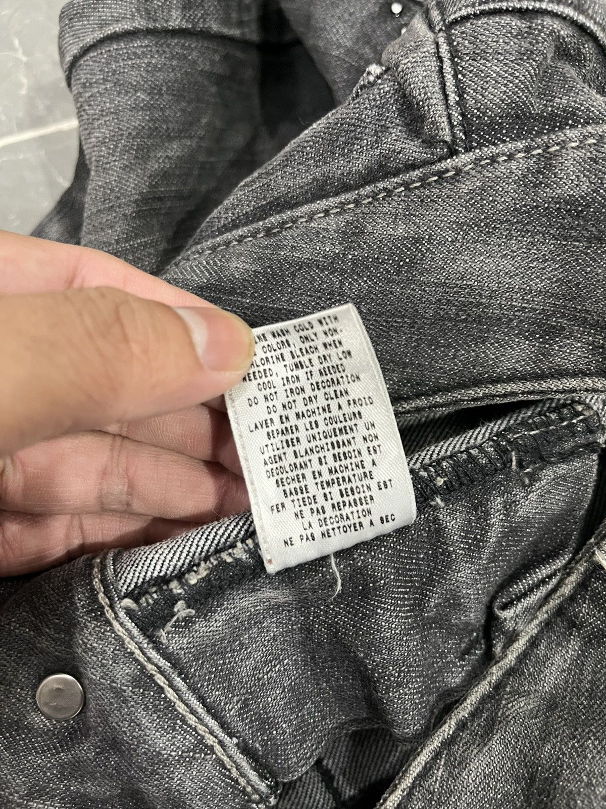 Guess Guess y2k flared pants Size 29" - 7 Thumbnail