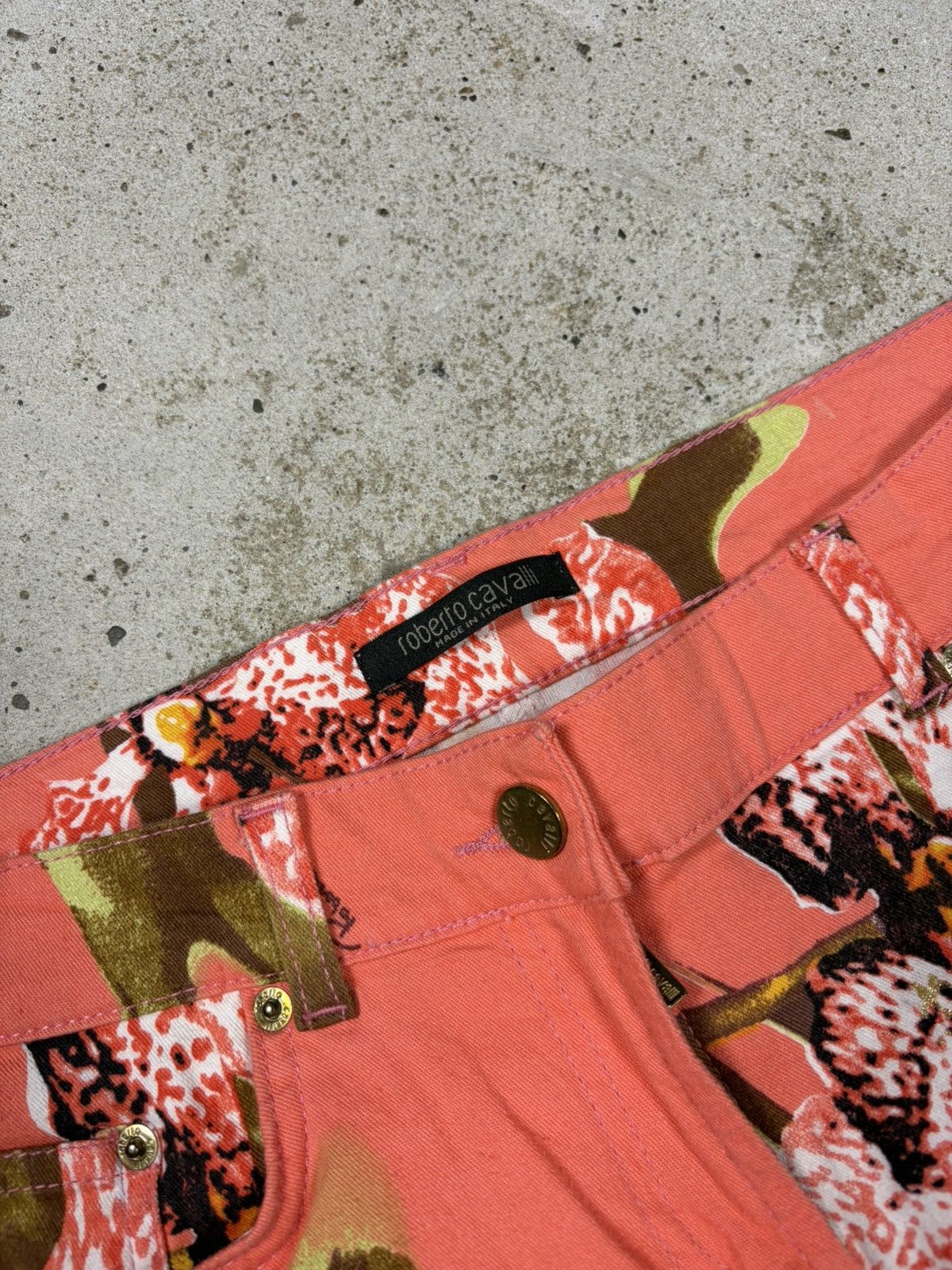 Roberto Cavalli Vintage 2000s Roberto Cavalli Floral Print Cropped Pants Size 31" - 9 Thumbnail