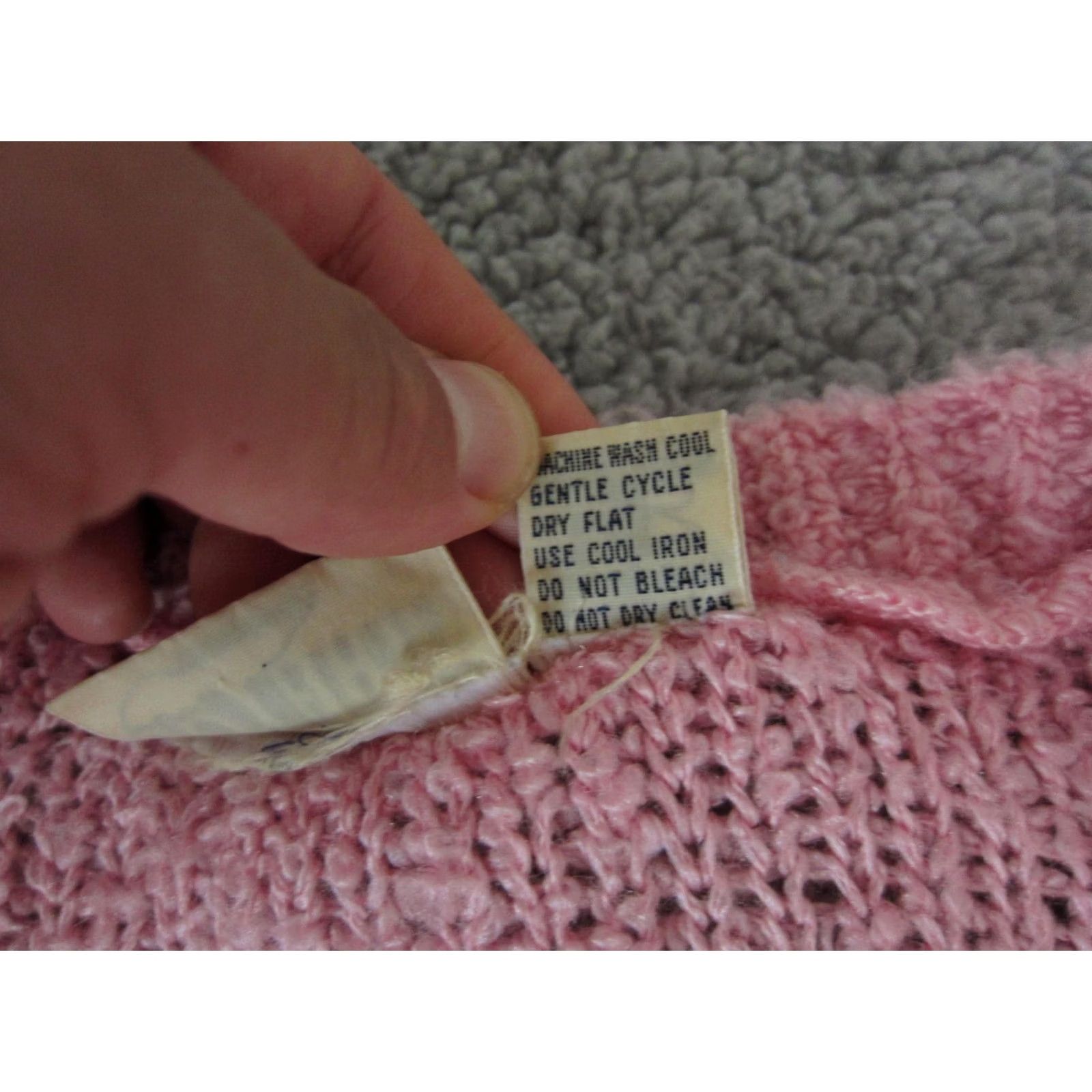 Vintage VINTAGE Gotham Sweater Womens Medium Pink Dip Dye Fuzzy Ladies V Neck 80s Size M / US 6-8 / IT 42-44 - 5 Thumbnail