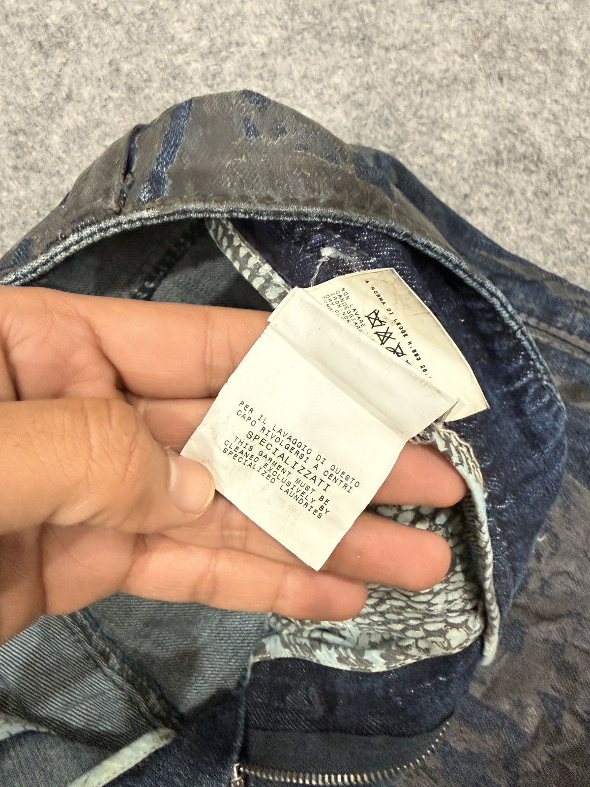 Roberto Cavalli AW2005 Roberto Cavalli Crocodile Effect Leather Waxed Denim Size US 33 - 14 Thumbnail