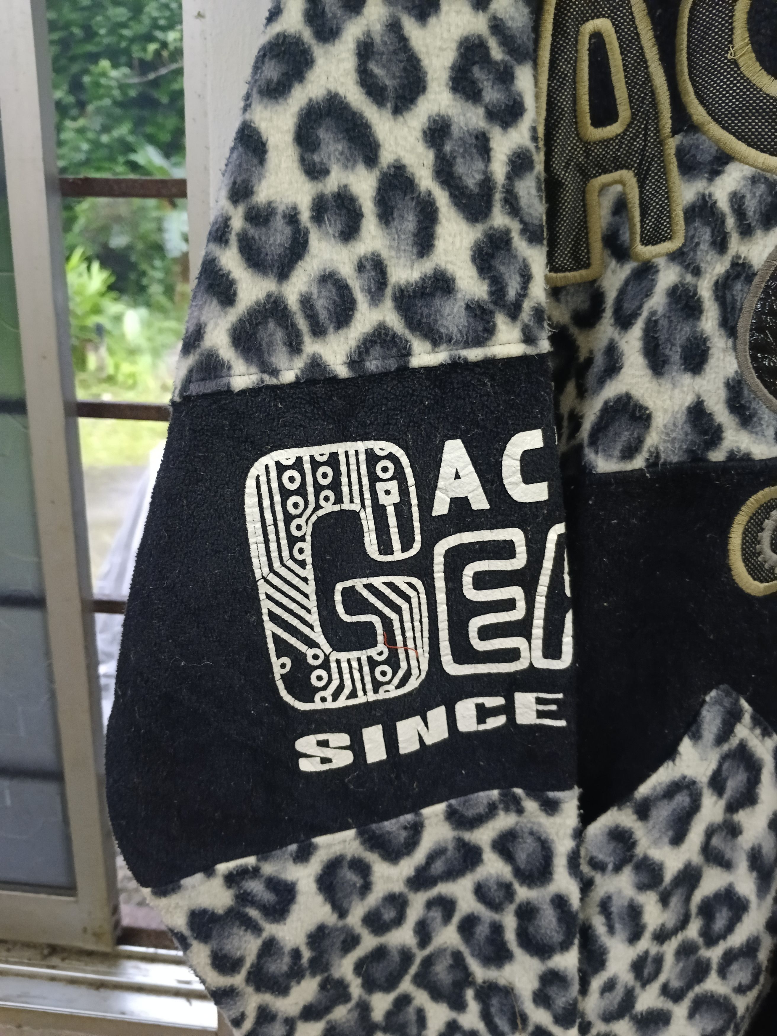 Japanese Brand ACTIVE INFINITY GEAR SPELLOUT LEOPARD FULLPRINT FLEECE Size US XL / EU 56 / 4 - 5 Thumbnail