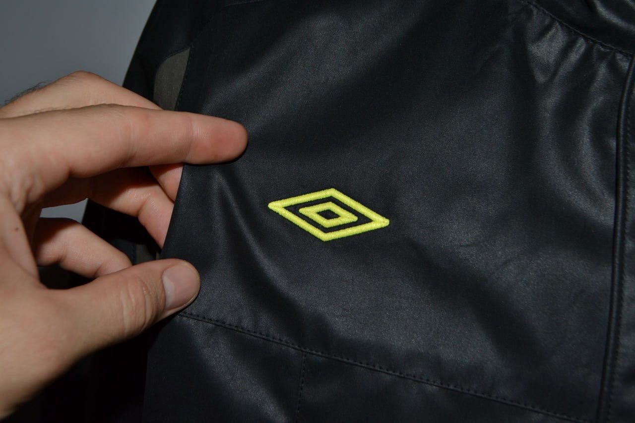 Umbro Tailored By Umbro Jacket Windbreaker Rain Hooded Size US L / EU 52-54 / 3 - 6 Thumbnail