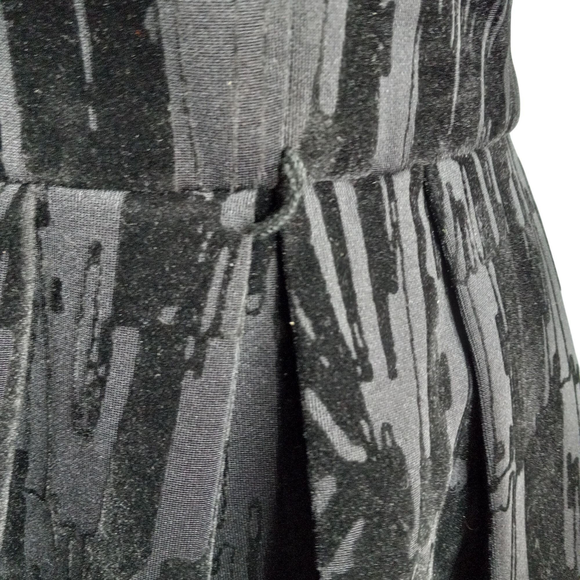 Calvin Klein Calvin Klein Size 4 Dress Black Velvet Burnout Sleeveless Fi Size S / US 4 / IT 40 - 7 Thumbnail