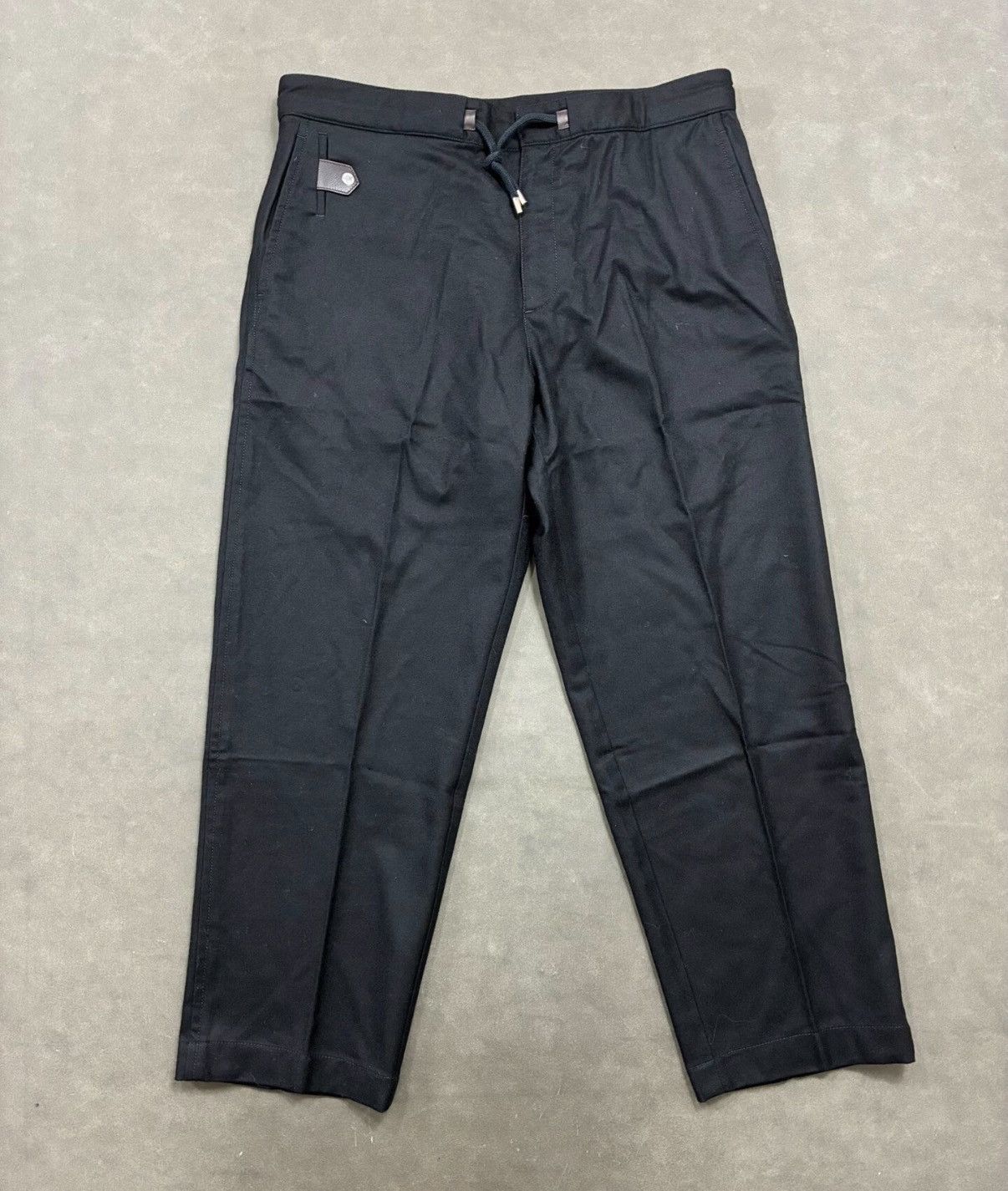 Louis Vuitton Louis Vuitton LV Wool Casual Trousers J16 Size US 28 / EU 44 - 1 Thumbnail