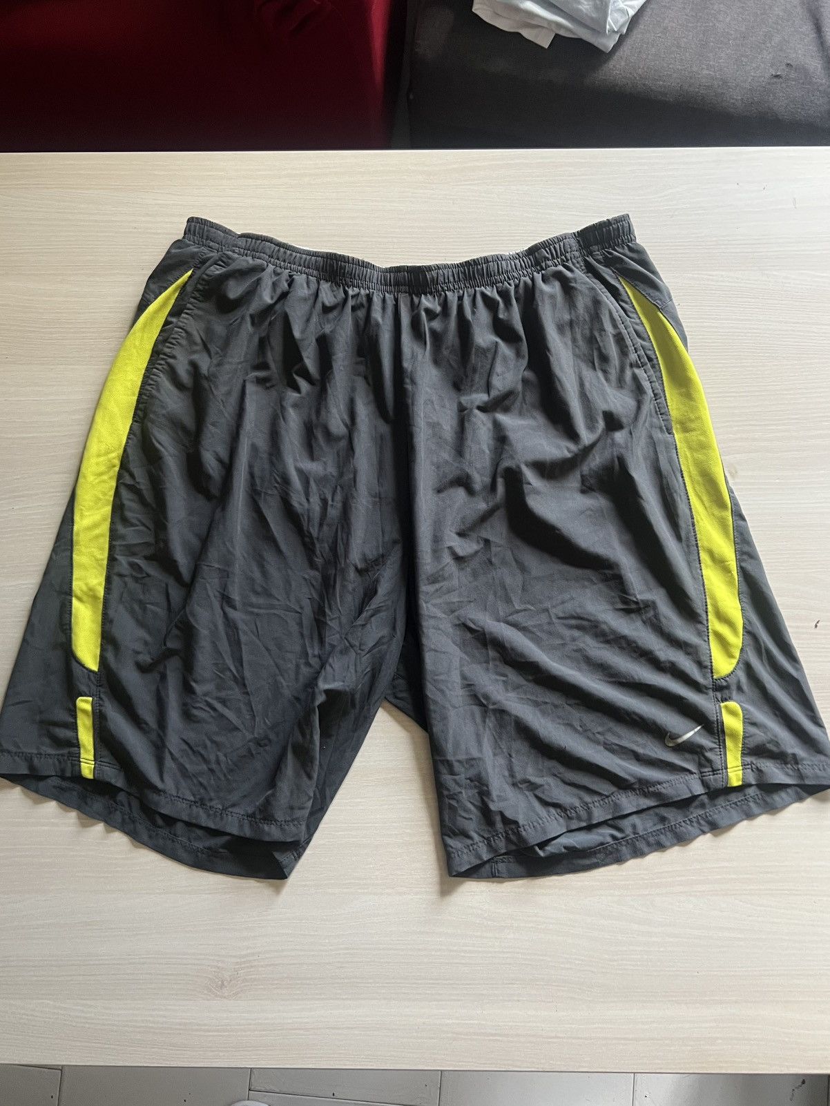 Nike Nike Y2K Shorts – Grey/Yellow – Size XL – Vintage 2000s Size US 37 - 1 Thumbnail