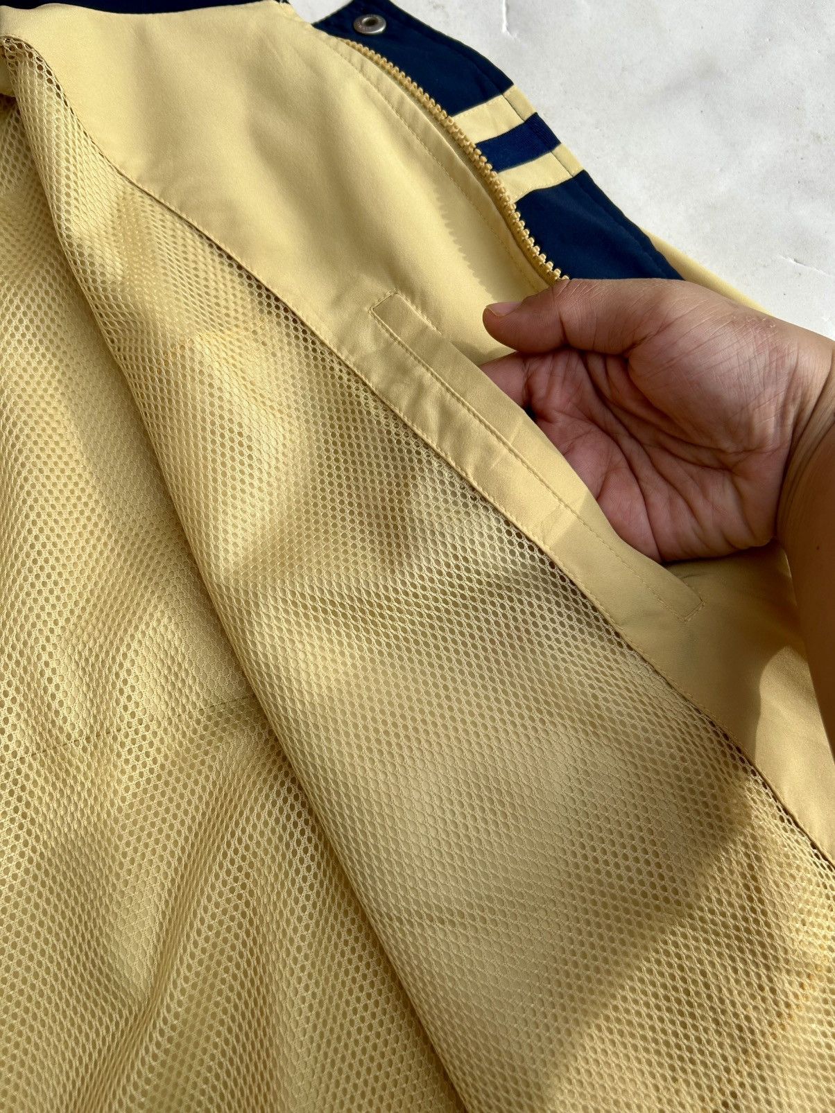 Vintage Vintage Polo Club Beverly Hills Light Zipper Jacket Size US L / EU 52-54 / 3 - 17 Thumbnail