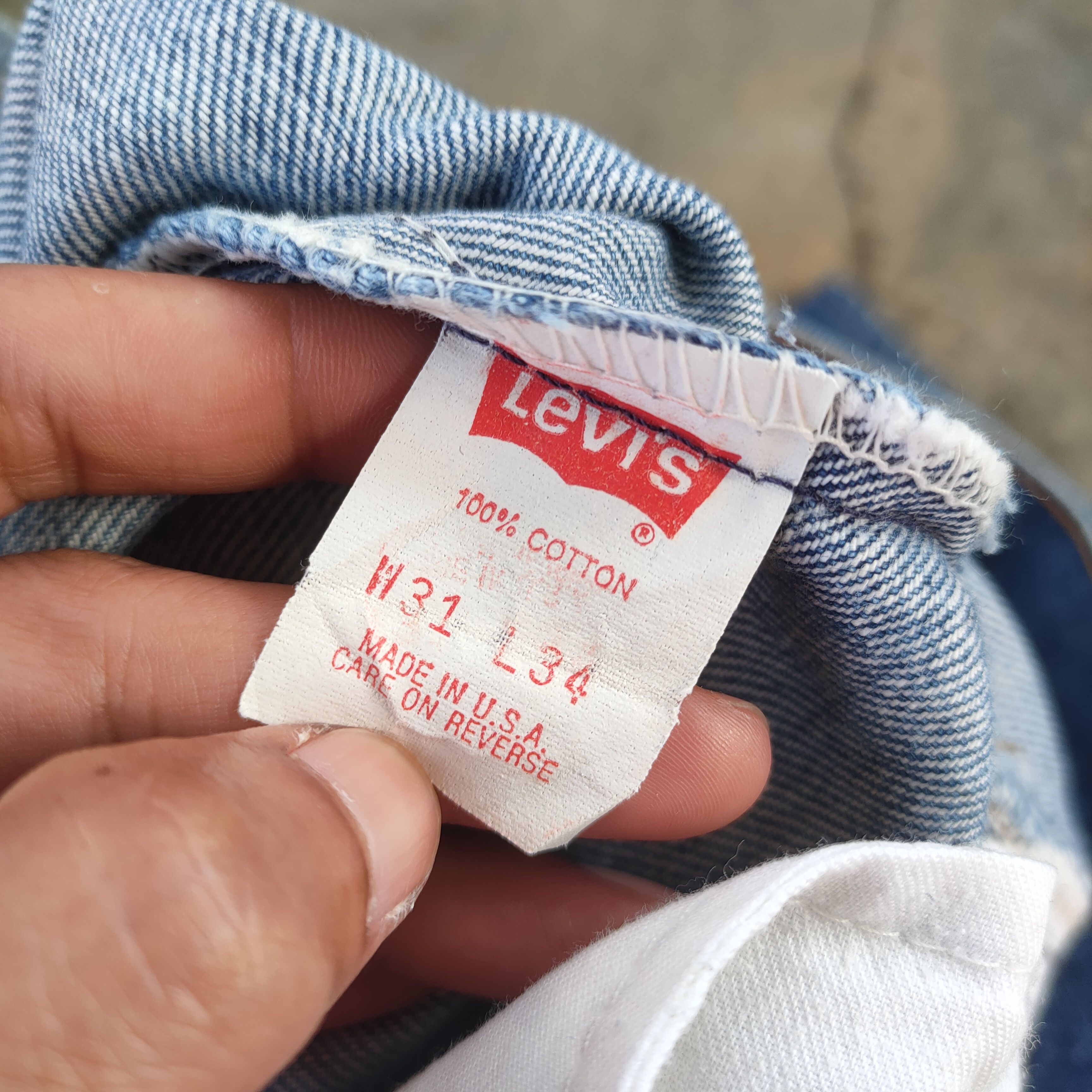 Levi's Vintage Clothing W30 VINTAGE LEVI'S 505 FADED DISTRESSED RIPPED JEANS PANTS Size US 30 / EU 46 - 9 Thumbnail