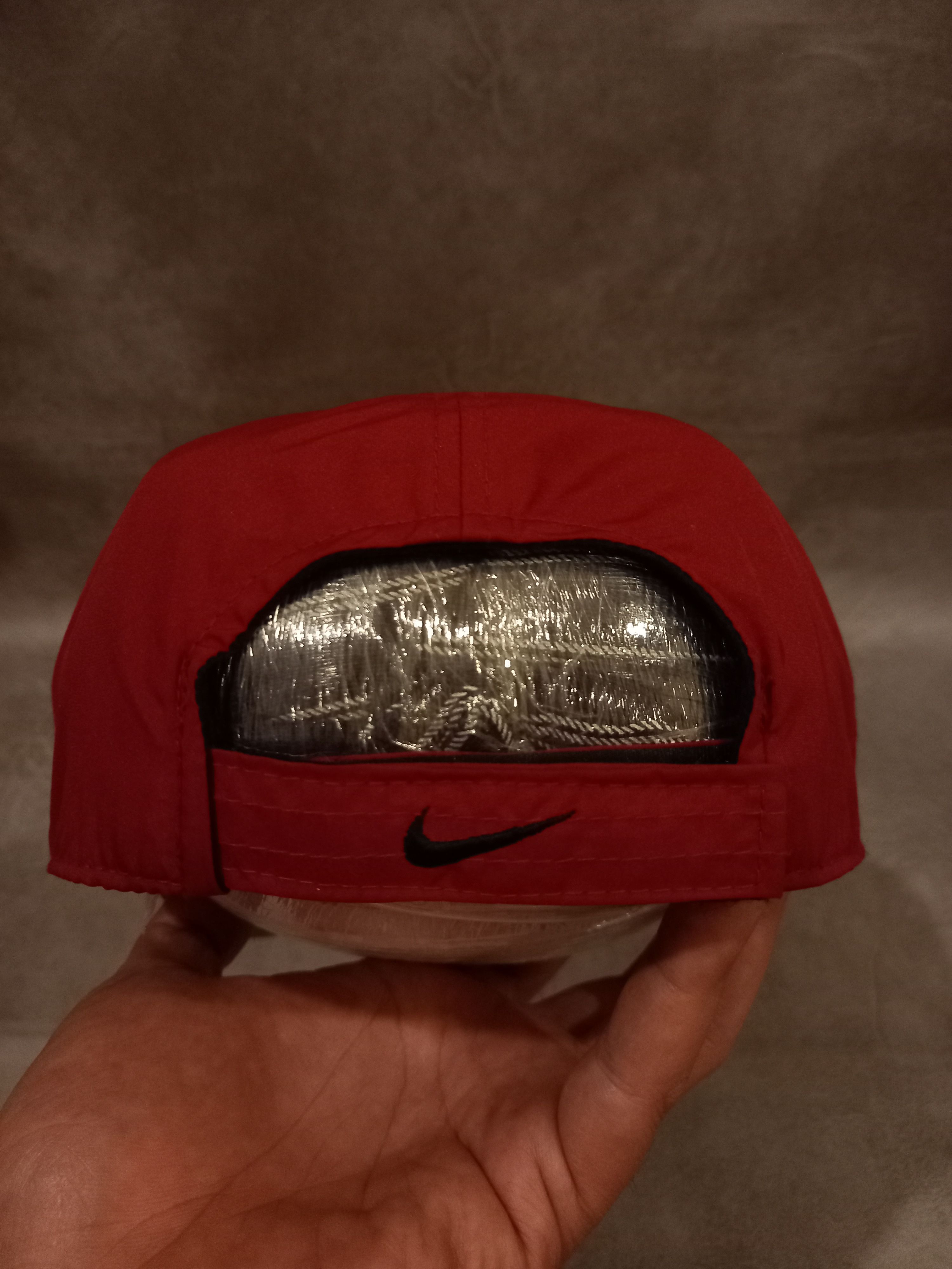 Nike Vintage Nike Hat Tiger Woods Yin Yang Golf Rare Size ONE SIZE - 7 Thumbnail