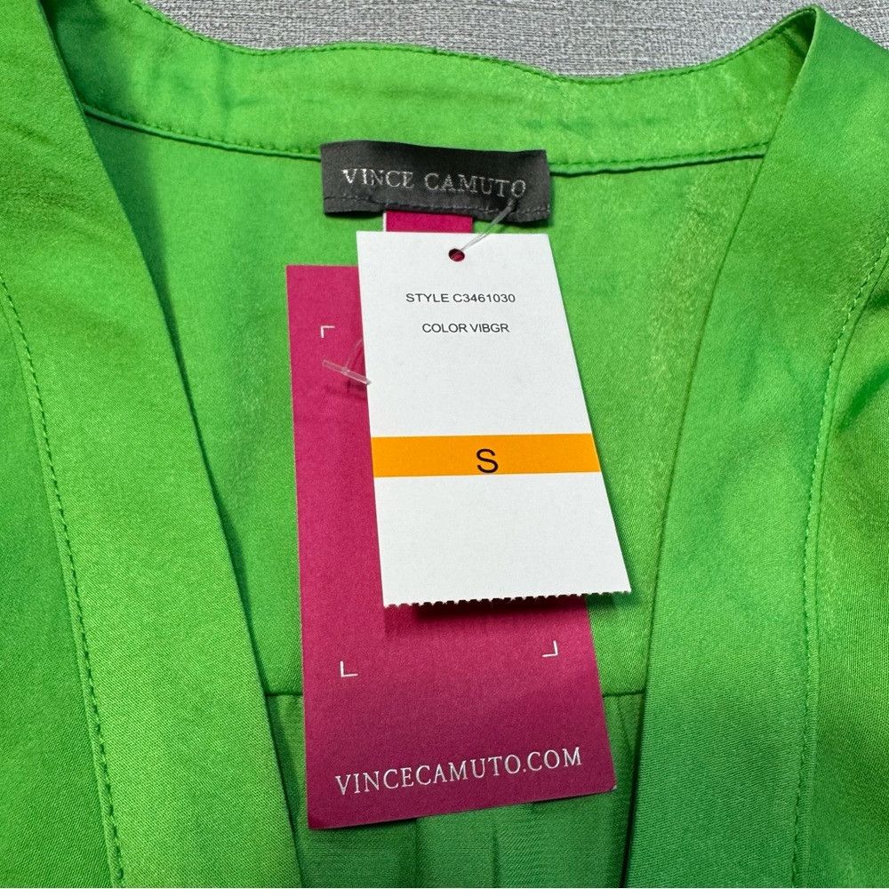 Vince Camuto NWT New Vince Camuto Lime Green Rumpled Satin Sleeveless Bl Size S / US 4 / IT 40 - 7 Thumbnail