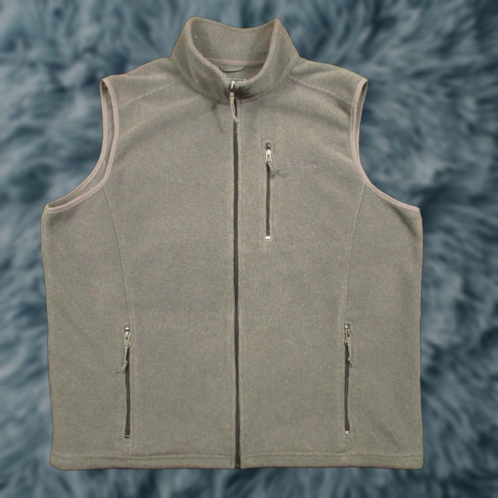 Vintage LL Bean Polartec Fleece Vest Mens 2XLT Gray Full Zip Pockets Stand-Up Collar EUC Size US XL / EU 56 / 4 - 1 Thumbnail