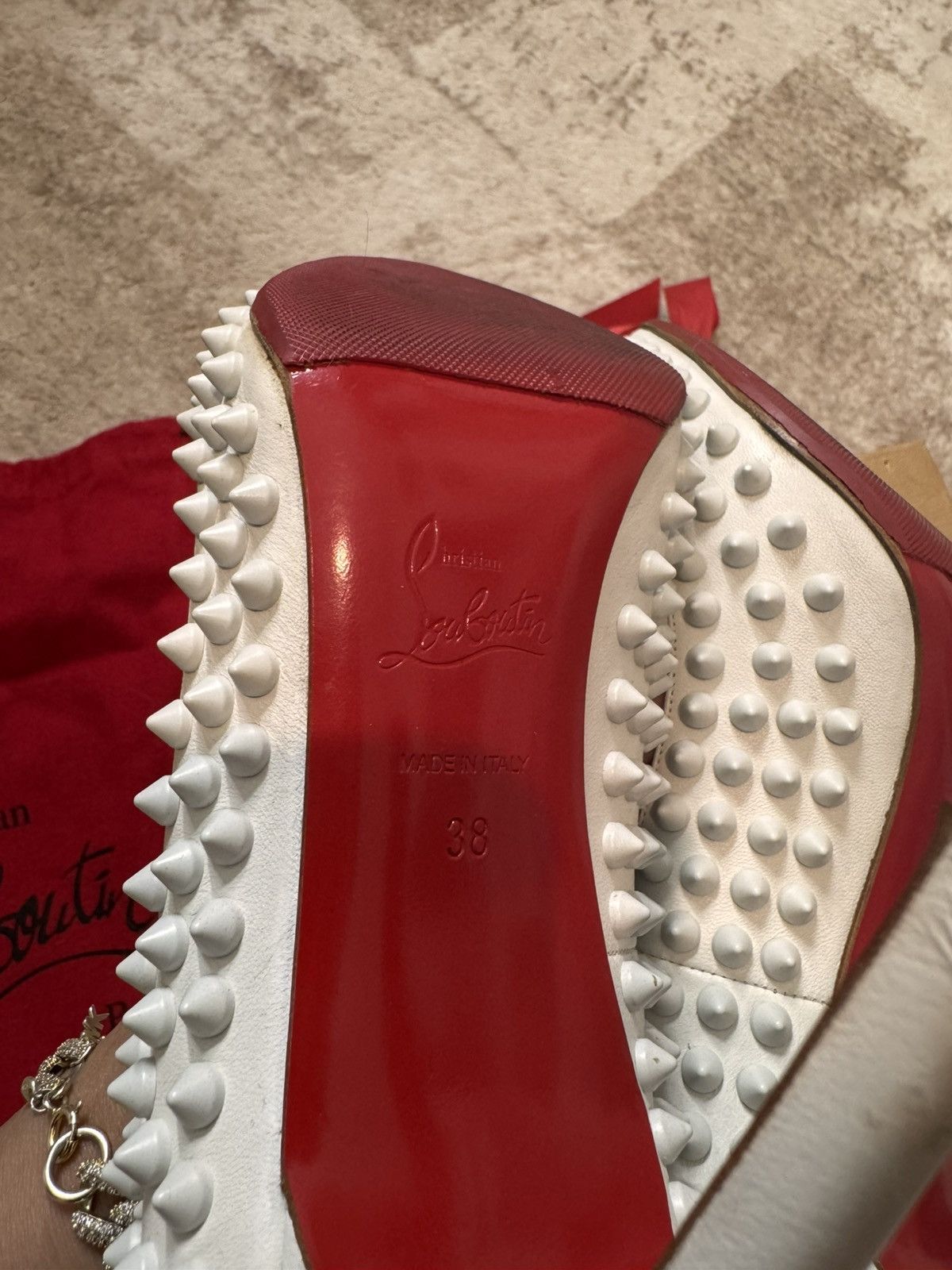 Christian Louboutin AUTHENTIC CHRISTIAN LOUBOUTIN HEELS SIZE 7 Size US 7 / IT 37 - 7 Thumbnail