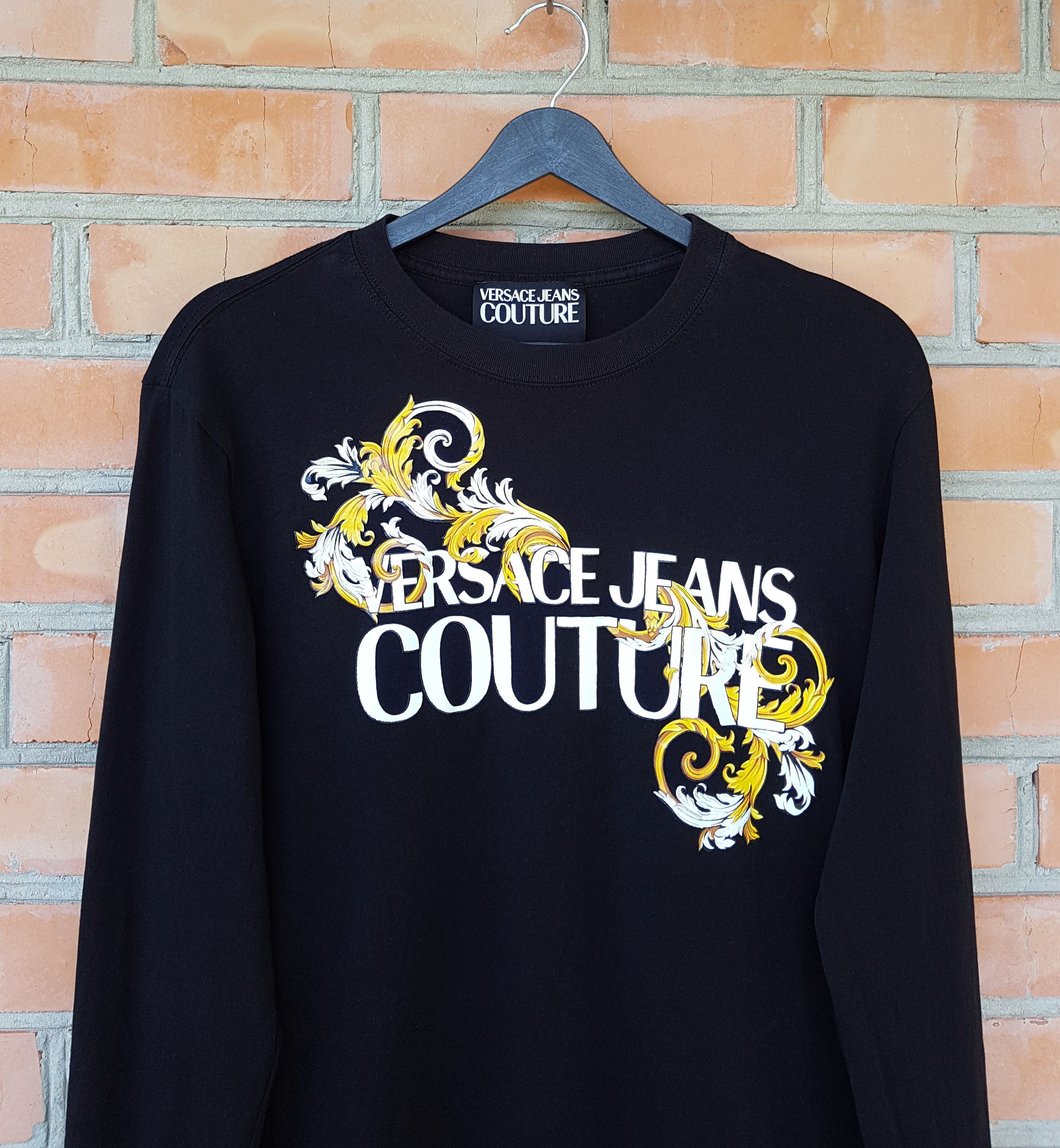 Versace Jeans Couture Versace Jeans Couture Long Sleeve Shirt Pullover sz M Size US M / EU 48-50 / 2 - 2 Thumbnail