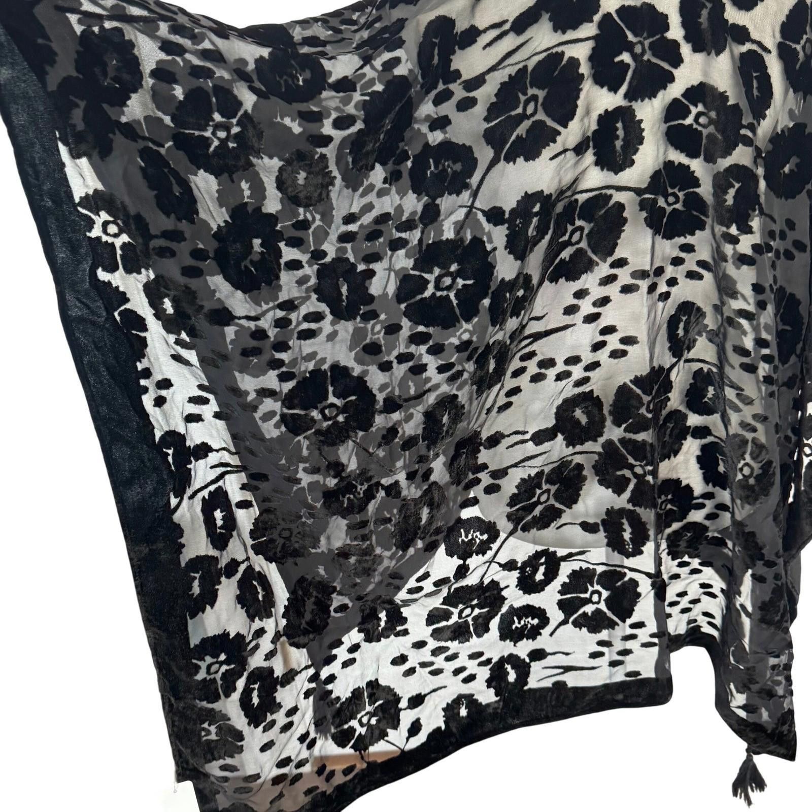 Other Rock Flower Paper Black Velvet Burnout Kimono Wrap One Size Size ONE SIZE - 8 Thumbnail