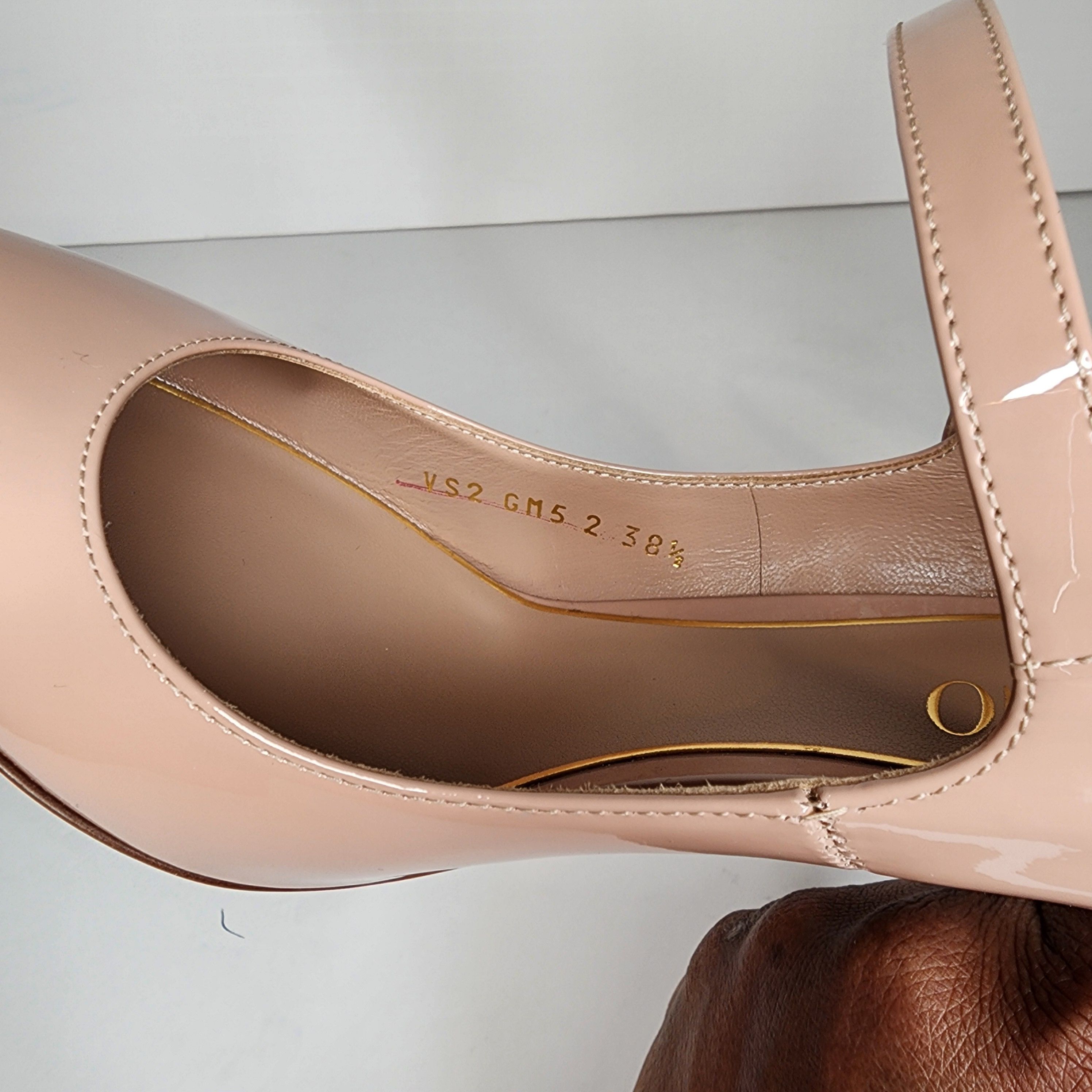 Valentino Valentino Garavani Ankle strap Heels Size US 8.5 / IT 38.5 - 5 Thumbnail