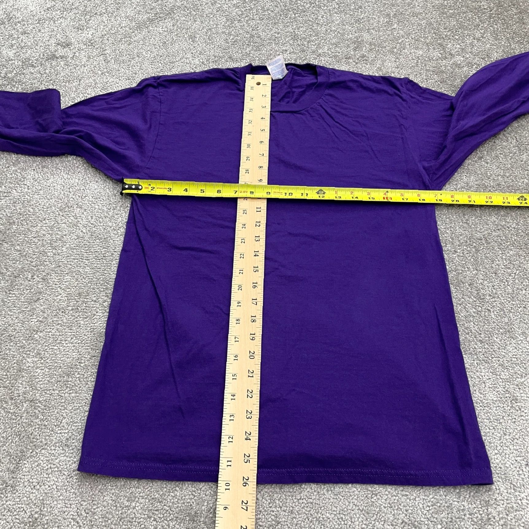 Gildan Gildan Long Sleeve Shirt Mens Medium Purple Crew Neck Cotton Casual Tee Size US M / EU 48-50 / 2 - 7 Thumbnail