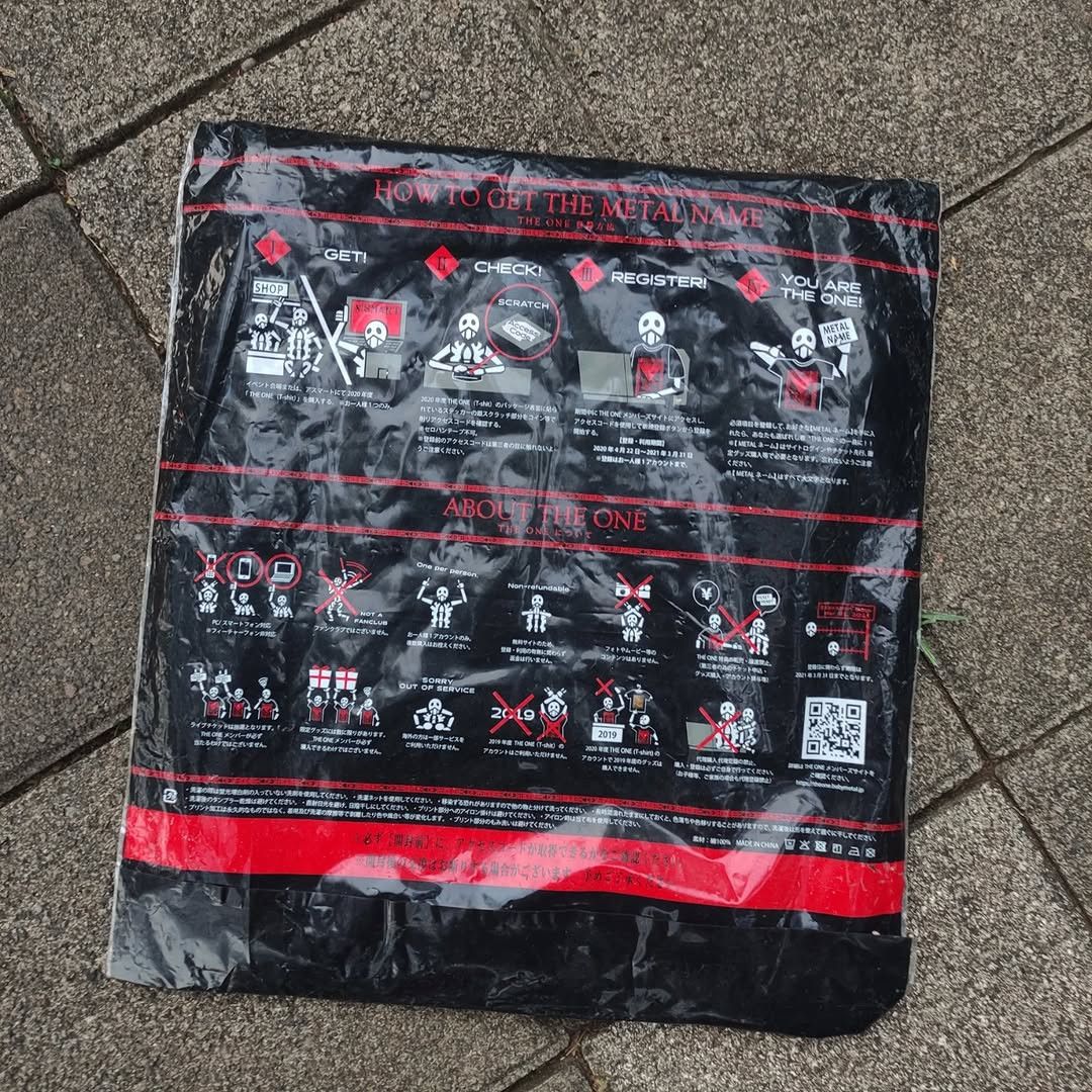 Band Tees BABYMETAL THE ONE 2019 Tee Size US L / EU 52-54 / 3 - 4 Thumbnail