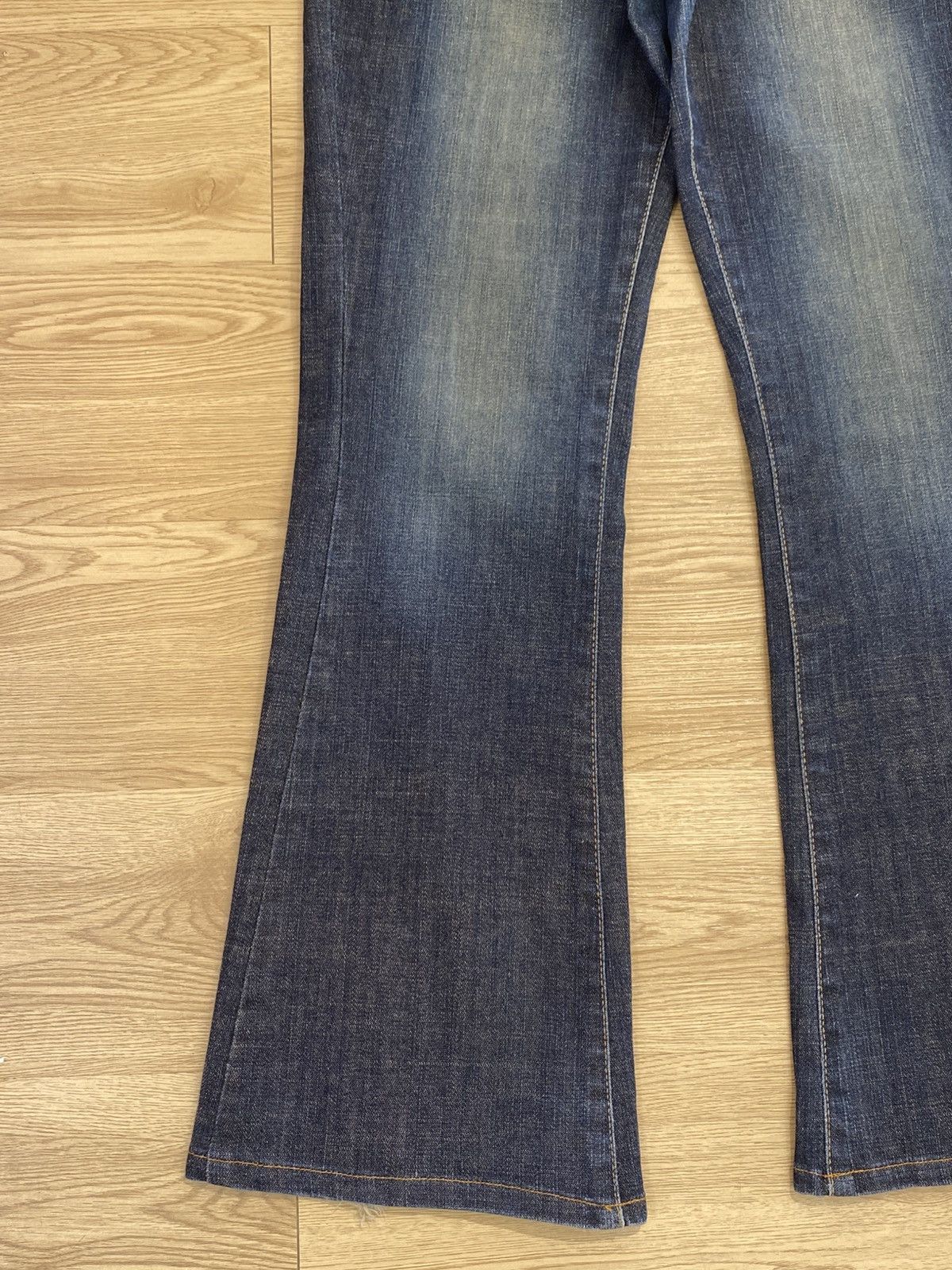 Edwin Miss Edwin Blue Wash Style Flare Jeans Size 26" / US 2 / IT 38 - 7 Thumbnail