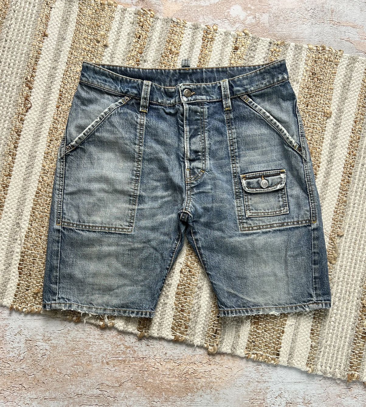 Dsquared2 × Vintage Dsquared2 vintage denim shorts Size US 33 - 1 Thumbnail