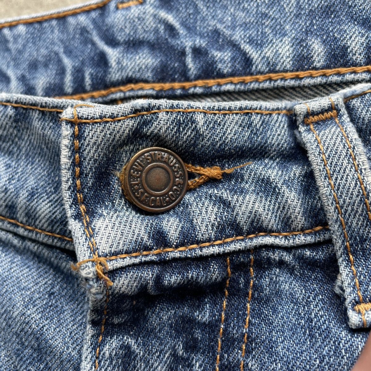 Jean × Levi's Vintage Clothing × Vintage Vintage Levi’s 519 Distressed Jeans Denim Pants Faded W32x29 Size US 32 / EU 48 - 7 Thumbnail