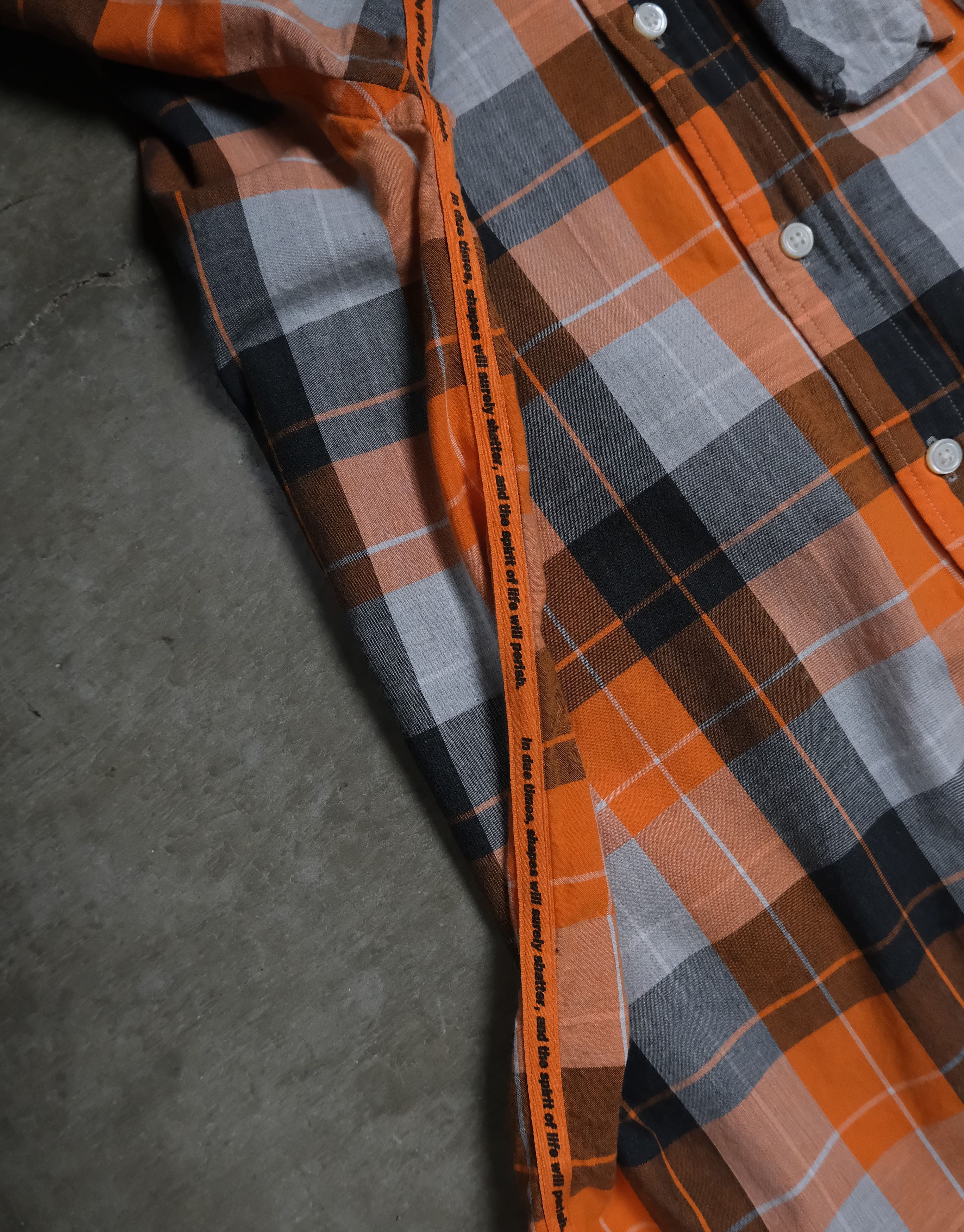 General Research General Research 1999 Parasite Button Up Size US M / EU 48-50 / 2 - 5 Thumbnail