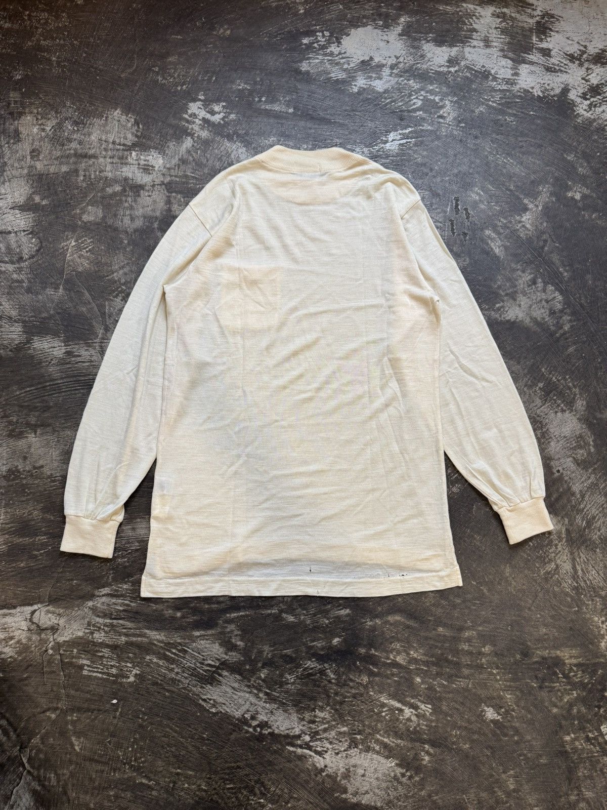 Burberry VINTAGE BURBERRYS LONGSLEEVE POCKET T SHIRT Size US L / EU 52-54 / 3 - 6 Thumbnail