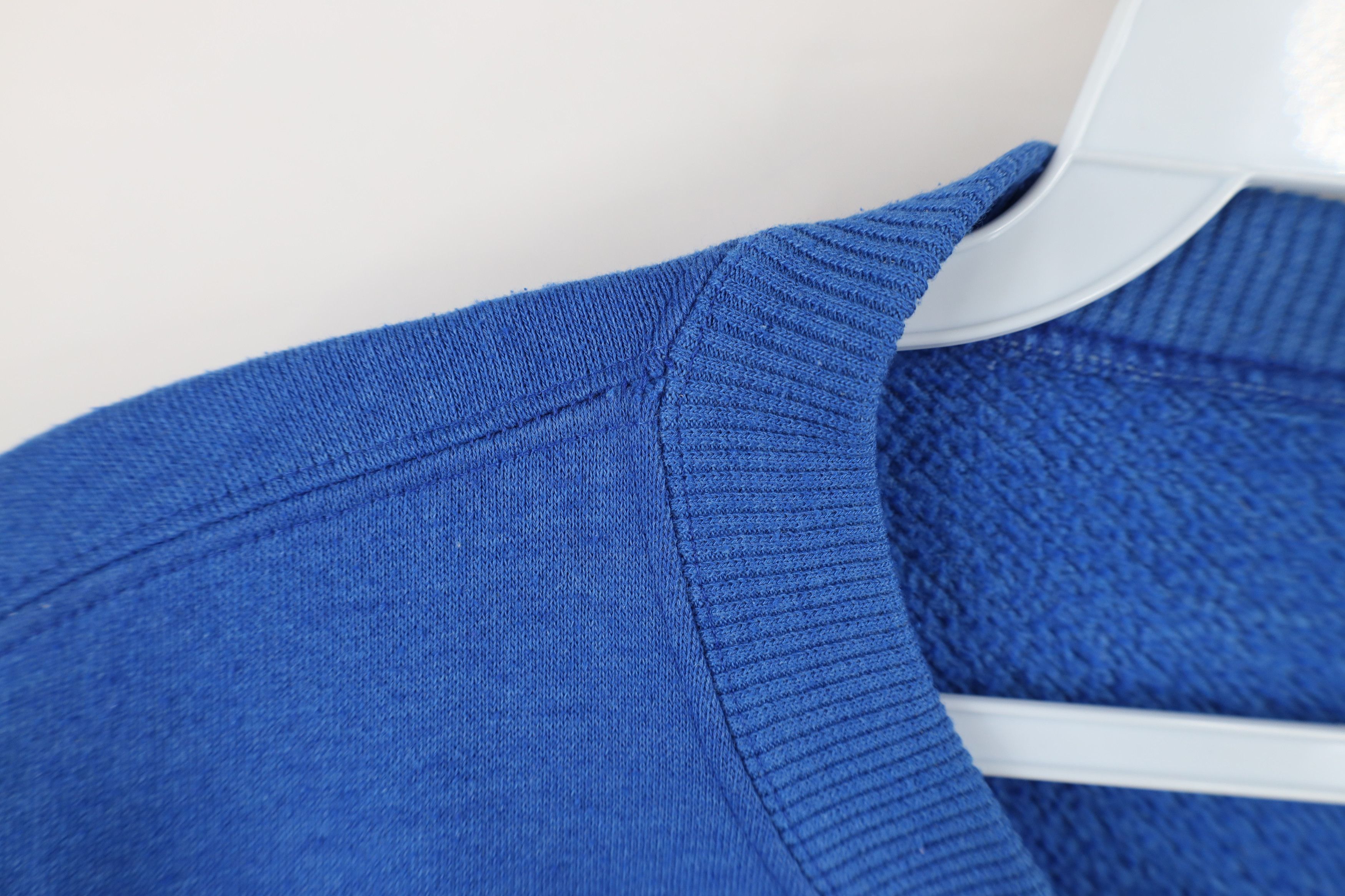 Vintage Vintage 90s Streetwear Blank Crewneck Sweatshirt Blue USA Size US M / EU 48-50 / 2 - 8 Thumbnail