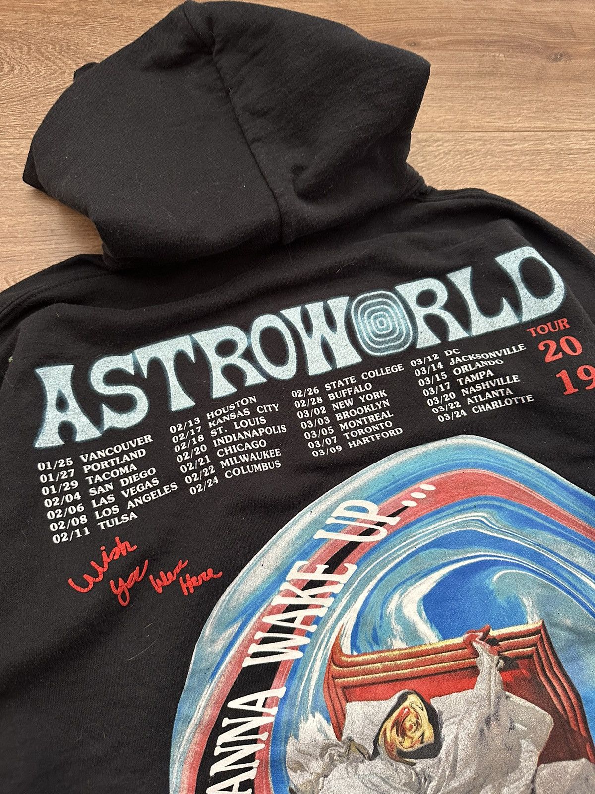 Travis Scott 🔥VINTAGE ASTROWORLD I DONT WANNA WAKE UP 2019 TOUR HOODIE🔥 Size US M / EU 48-50 / 2 - 2 Thumbnail