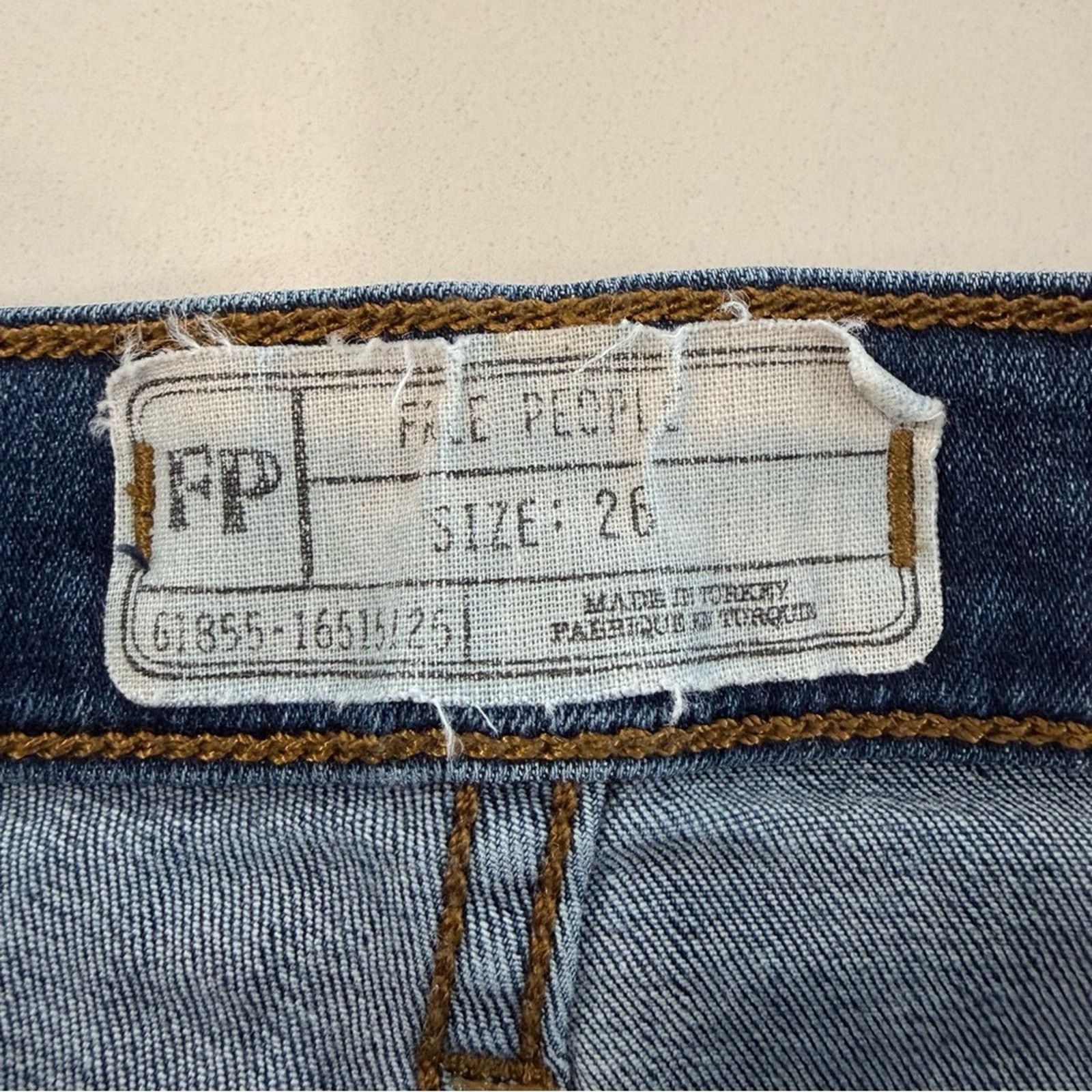 Free People Free People Busted Knee High Waisted Skinny Jeans Women’s 26 Size 26" / US 2 / IT 38 - 8 Thumbnail