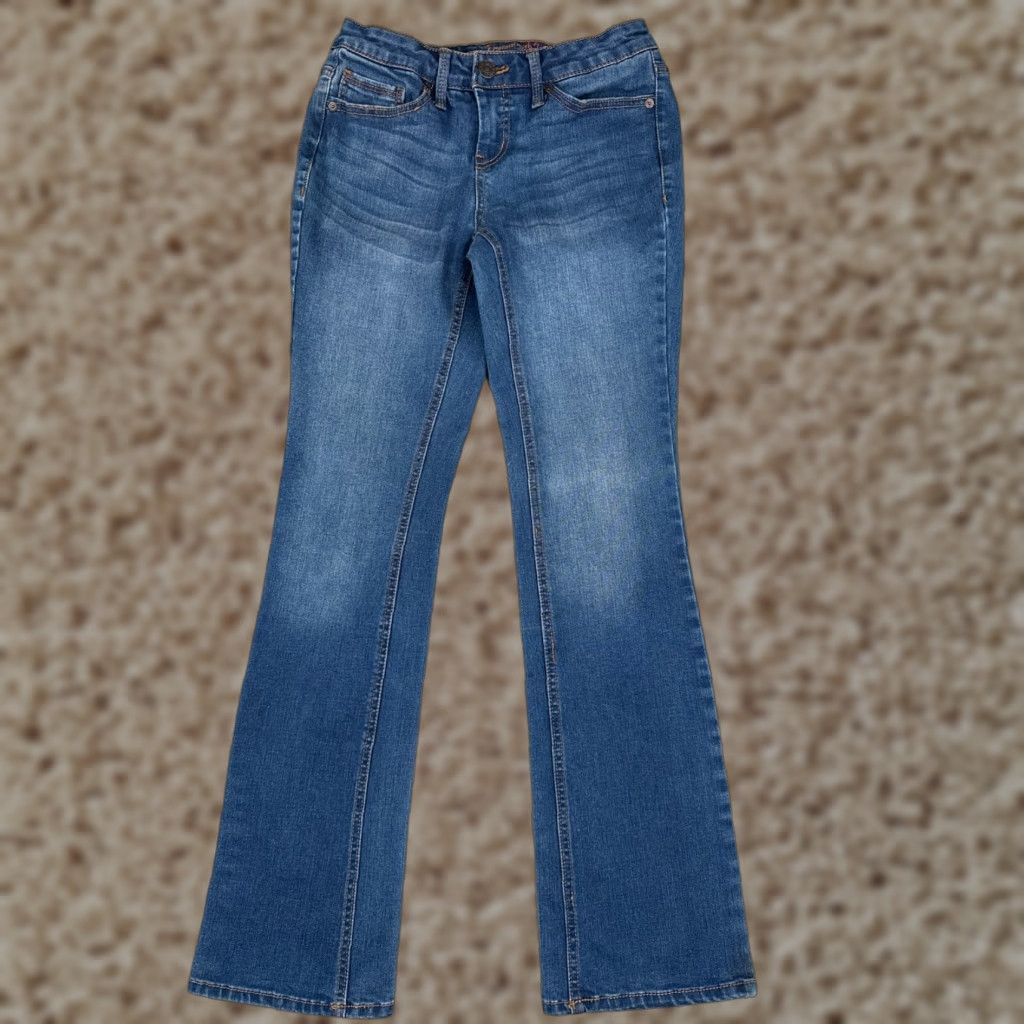 Faded Glory Faded Glory Jeans Womens 6 Denim Bootcut Low Rise 26x30 Blue Cotton Blend Stretch Regular 5-Pocket Mens Womens Girls Size 28" / US 6 / IT 42 - 1 Thumbnail