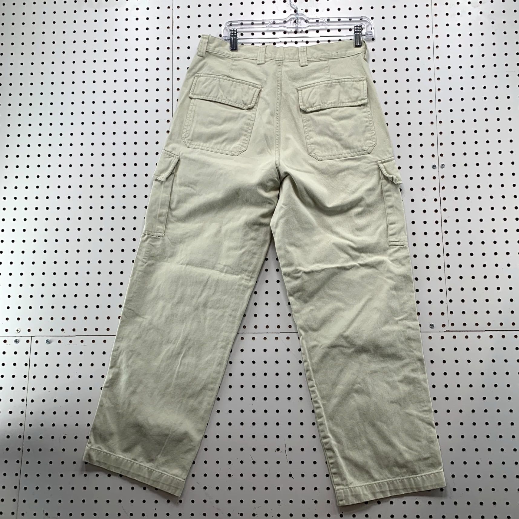 Gap VINTAGE Gap Cargo Pants Mens 30x28 Beige Baggy Y2K Skater Punk Mall 1969 30x28 Cargo Pants Womens Mens Girls Size US 30 / EU 46 - 6 Thumbnail