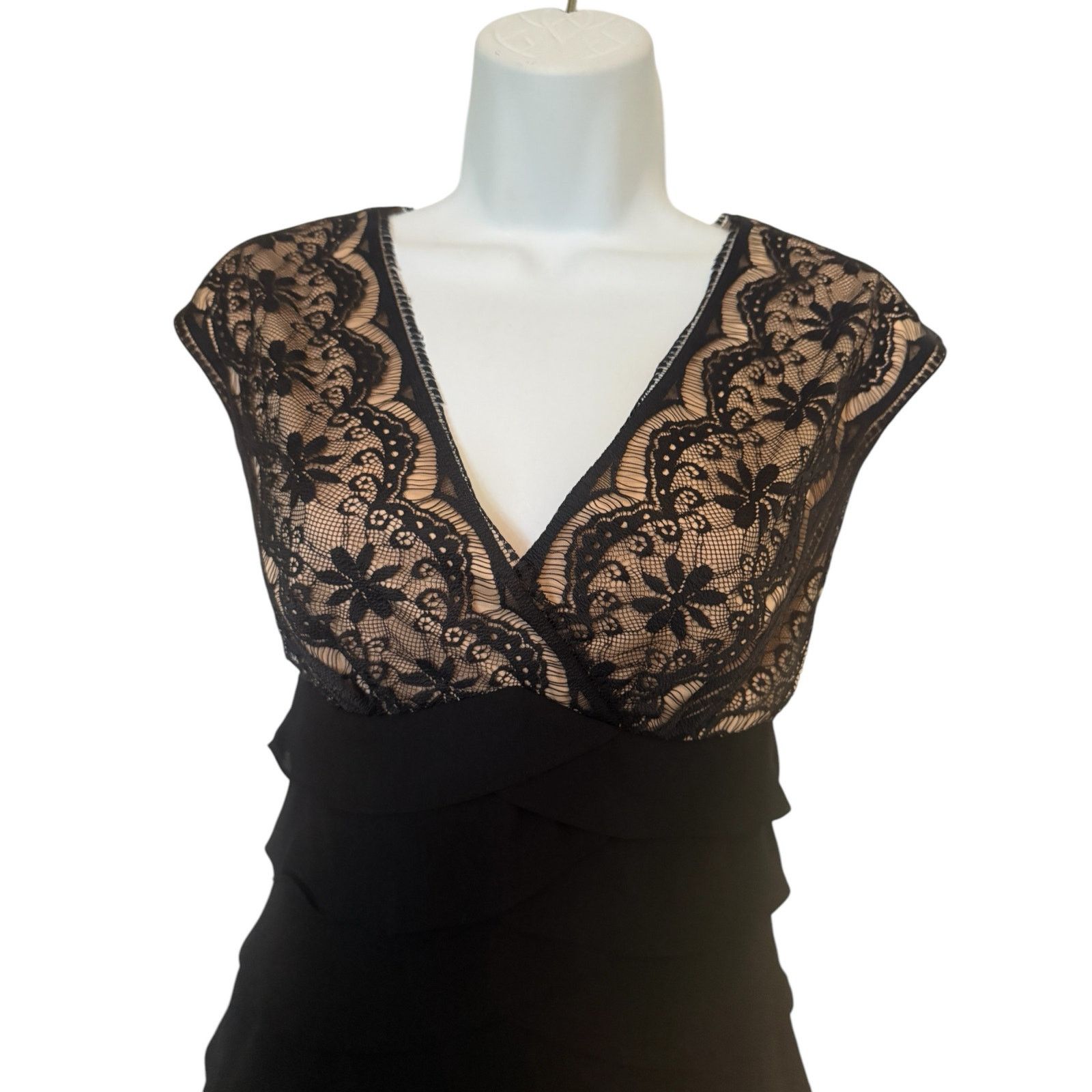 Adrianna Papell Vtg Adrianna Papell Party Black w/Lace Bodice Midi Dress 4 Size S / US 4 / IT 40 - 10 Thumbnail