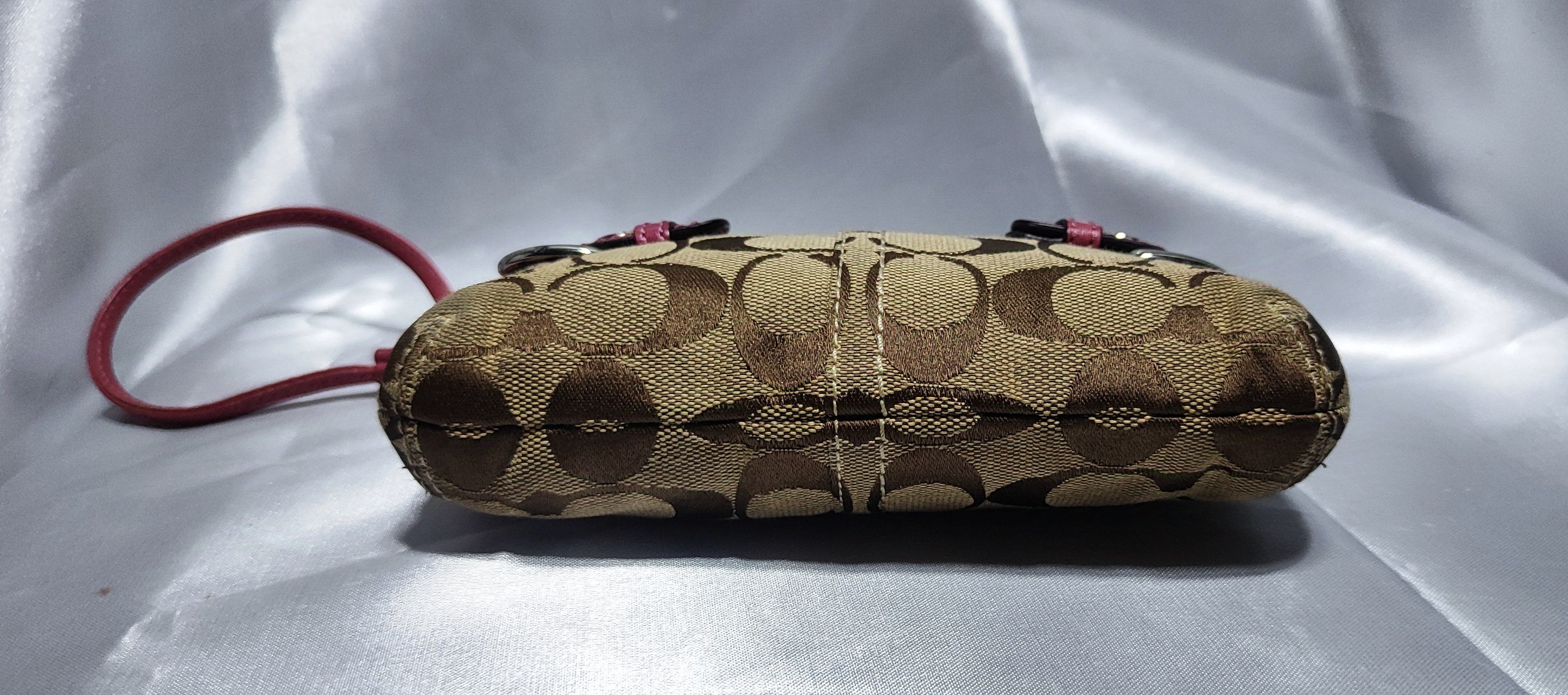 Coach COACH Brown Fuchsia Signature Canvas Wristlet Size ONE SIZE - 8 Thumbnail