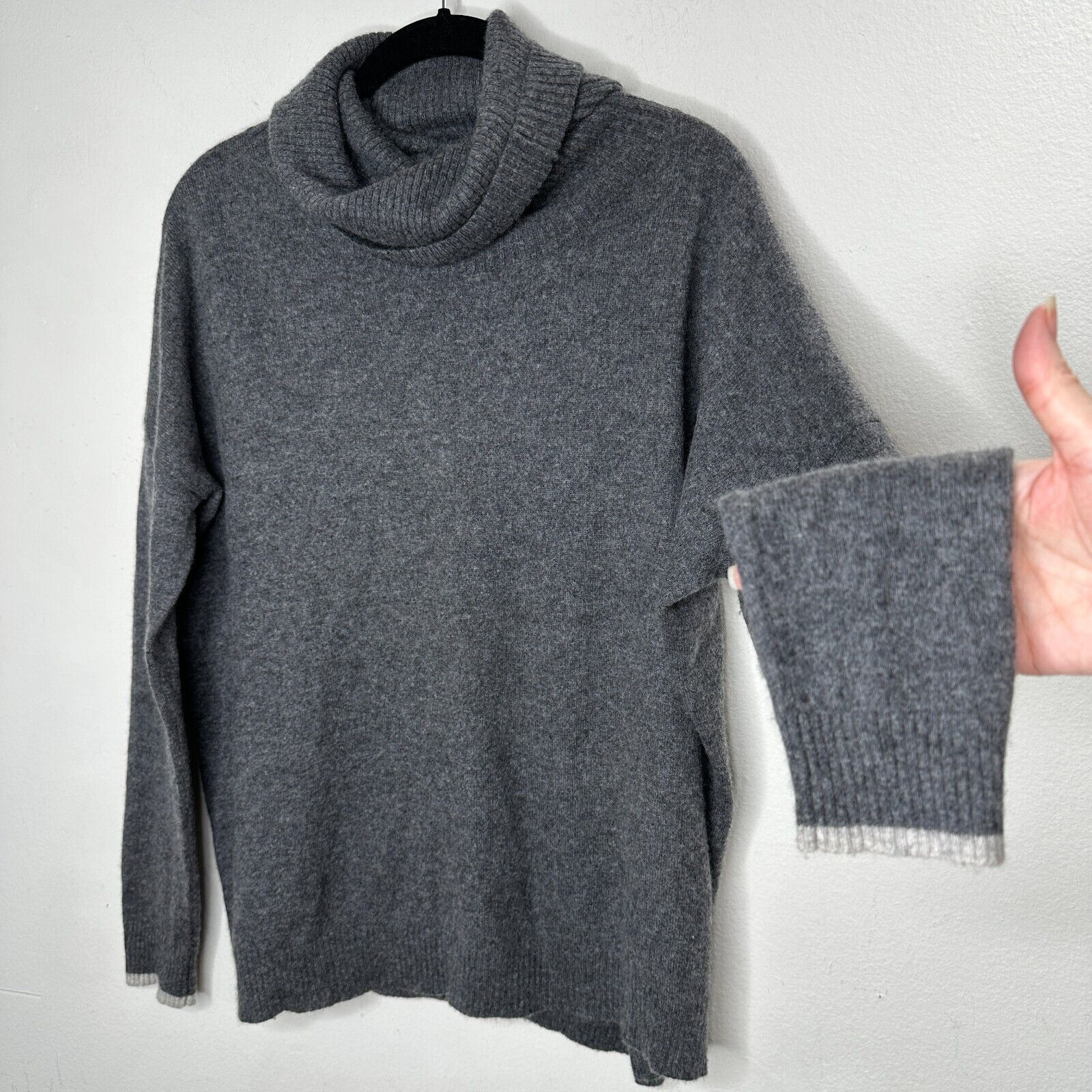 Other Three Dots Cashmere Carbon Gray Boxy Turtle Neck Sweater S Size S / US 4 / IT 40 - 4 Thumbnail