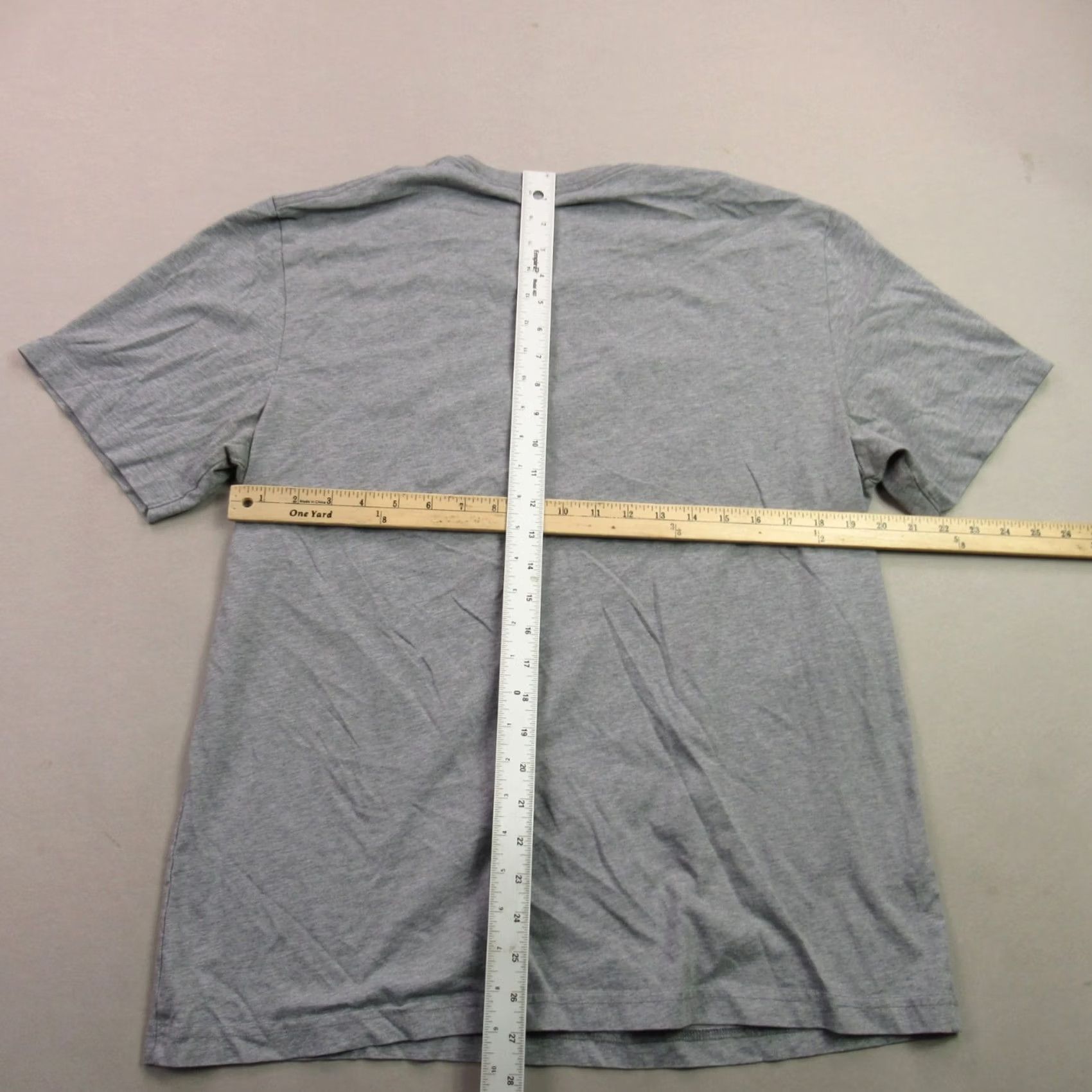 TravisMathew Travis Mathew Shirt Mens XL Short Sleeve Crew Neck Lightweight Gray Shirt Size US XL / EU 56 / 4 - 5 Thumbnail