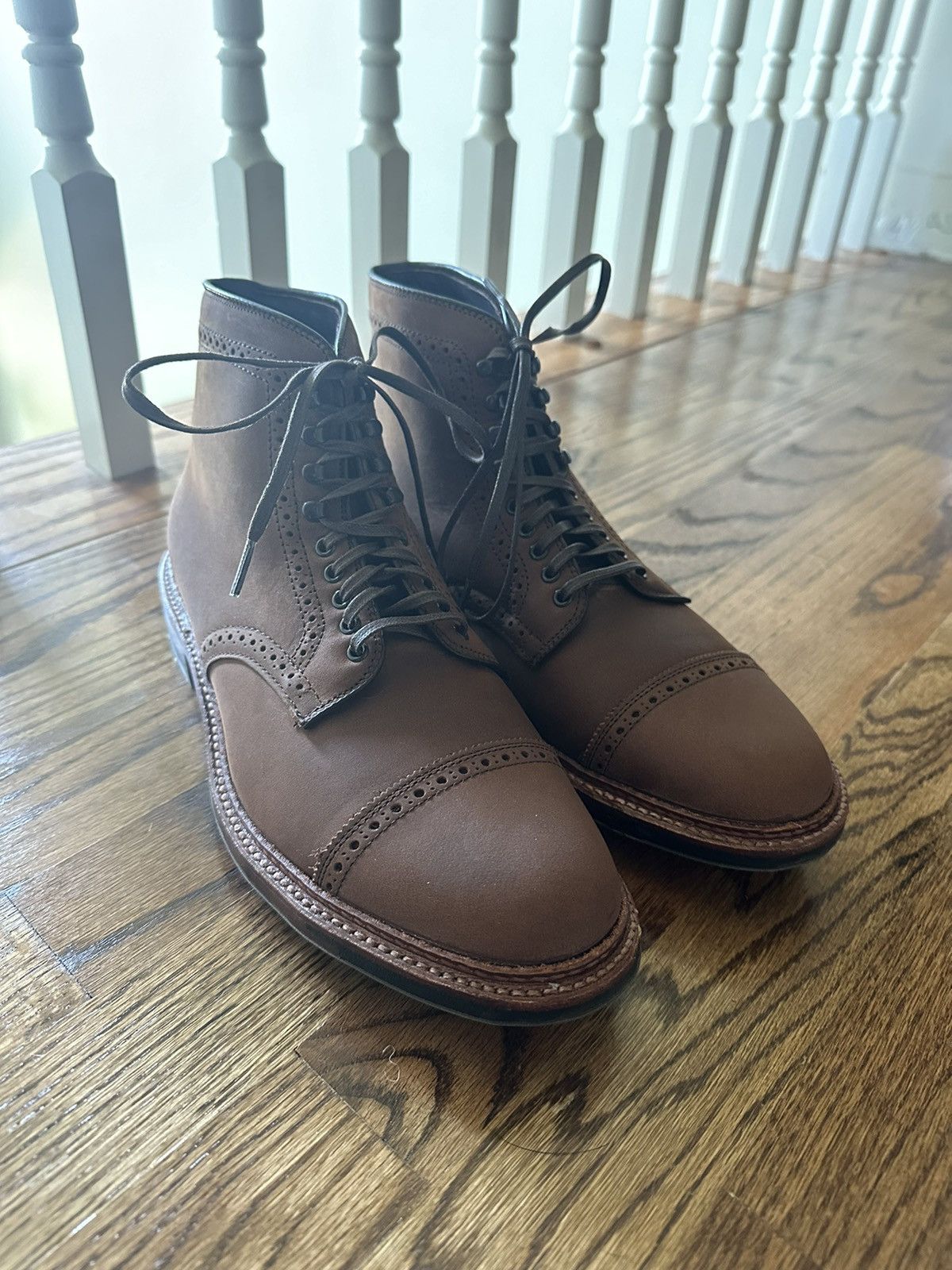 Alden Alden Tobacco Smooth Chamois Perforated Straight Tip Boot Size US 9 / EU 42 - 1 Thumbnail
