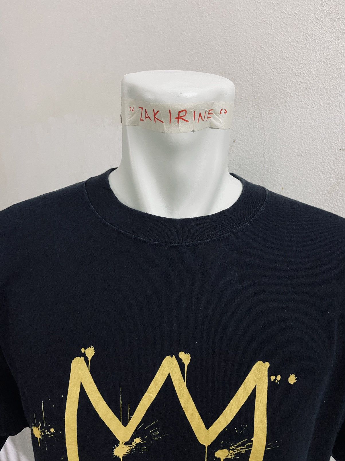 Jean-Michel Basquiat × Uniqlo JEAN MICHEL BASQUIAT x Uniqlo TEE Size US L / EU 52-54 / 3 - 9 Thumbnail