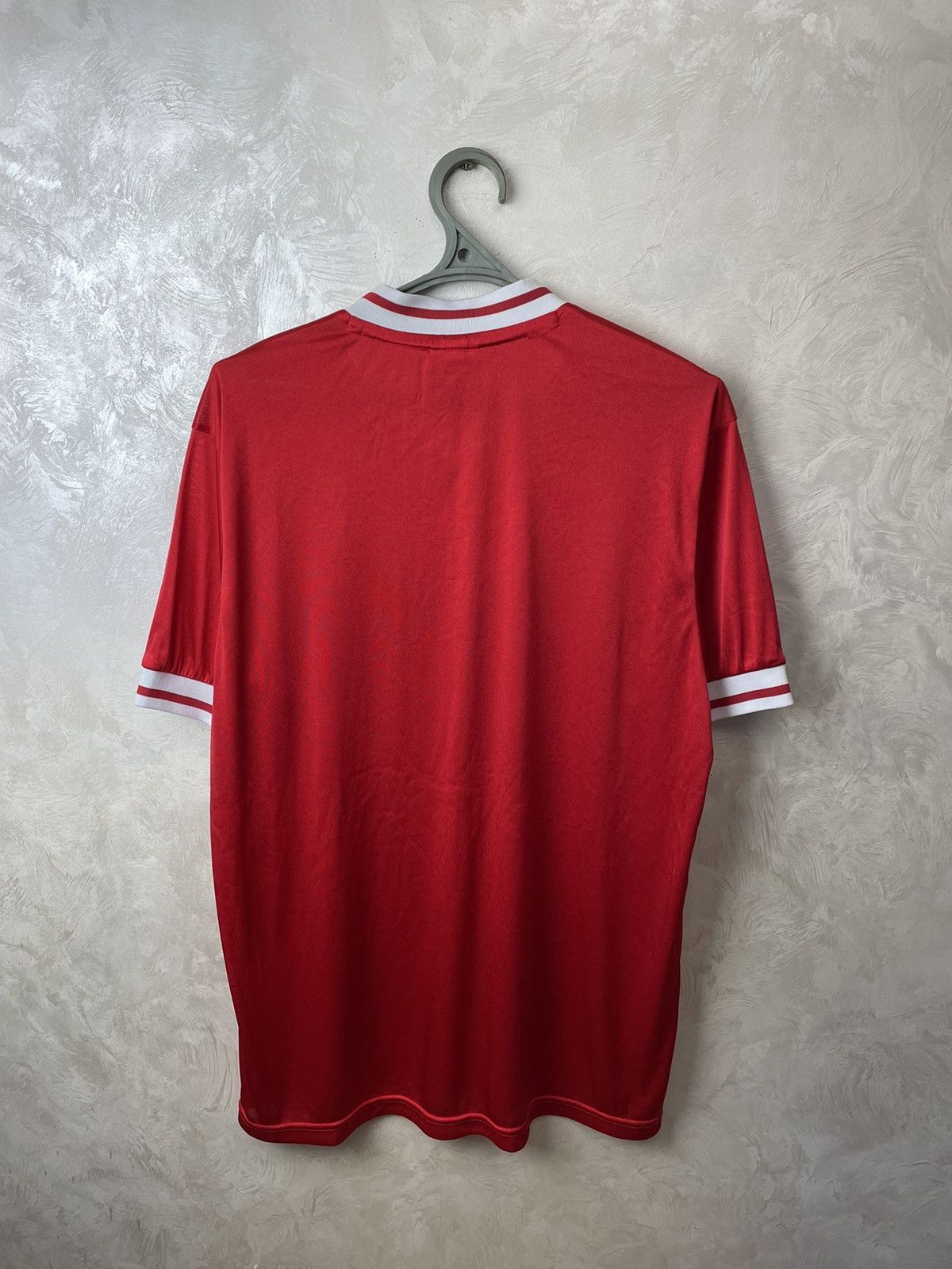 Vintage Liverpool 1982 1983 home retro football shirt Size US L / EU 52-54 / 3 - 7 Thumbnail