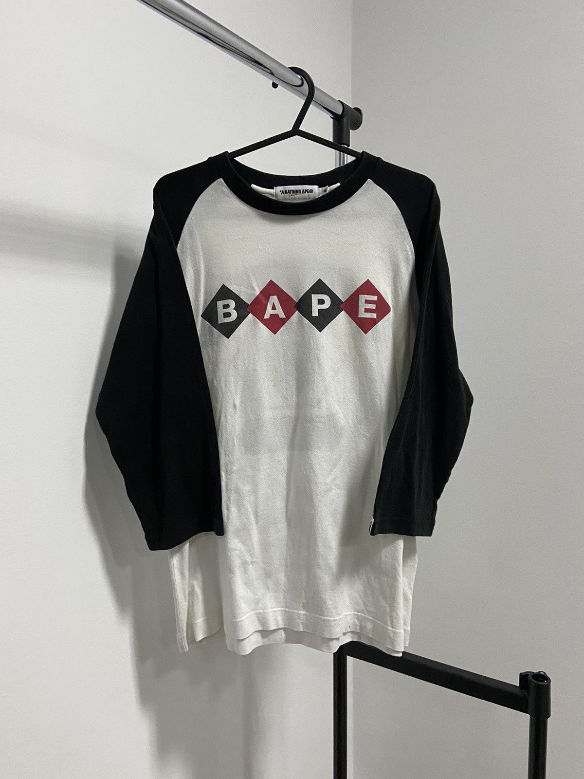 Bape Bape big logo long 3/4 sleeve ape head vintage Size US M / EU 48-50 / 2 - 2 Thumbnail