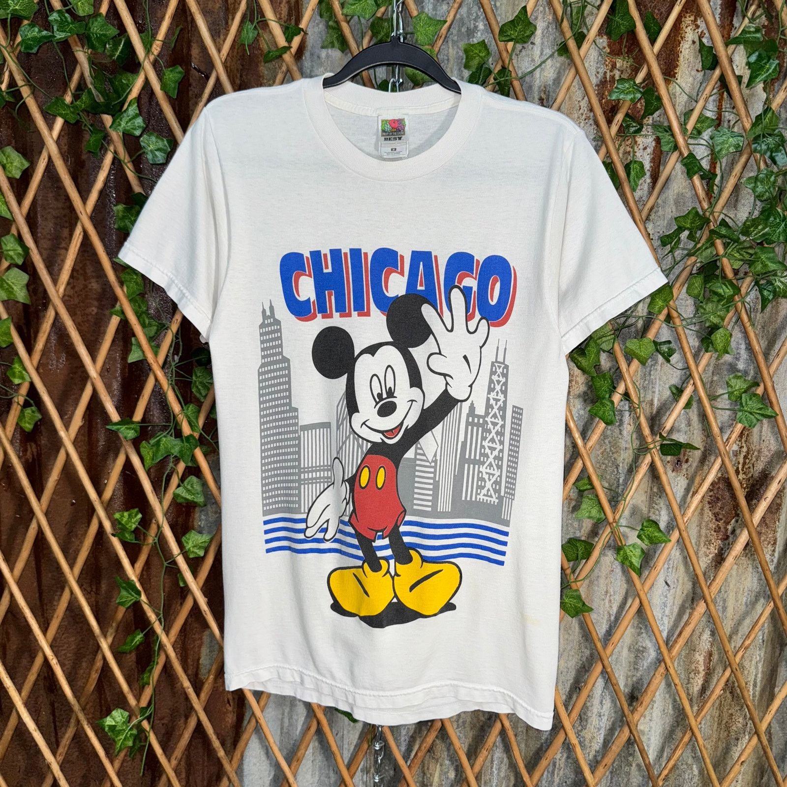 Fruit Of The Loom Vintage Y2K disneyland Chicago Mickey Mouse 2000s t-shirt Size US M / EU 48-50 / 2 - 1 Thumbnail