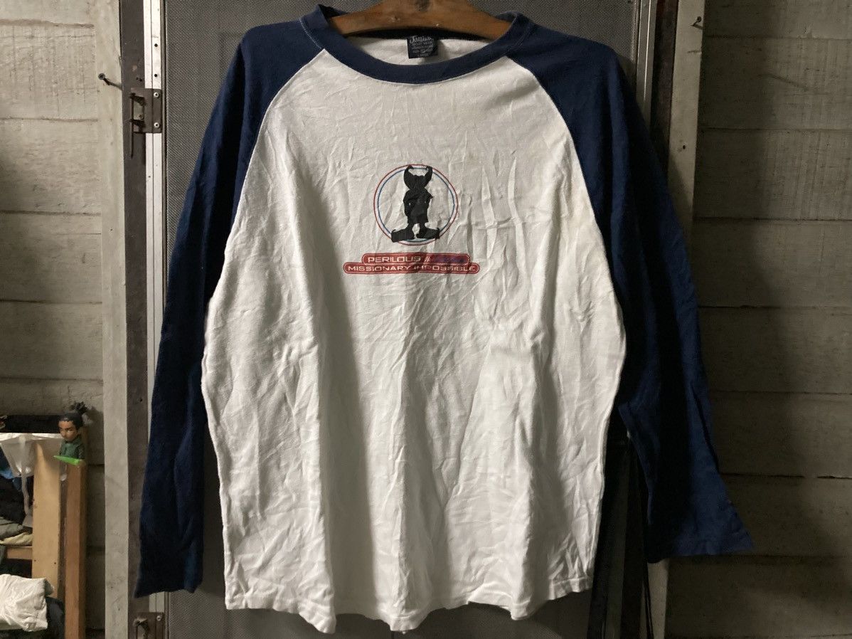 Vintage Vintage T-Shirt Perilous Minimal Size US L / EU 52-54 / 3 - 1 Thumbnail